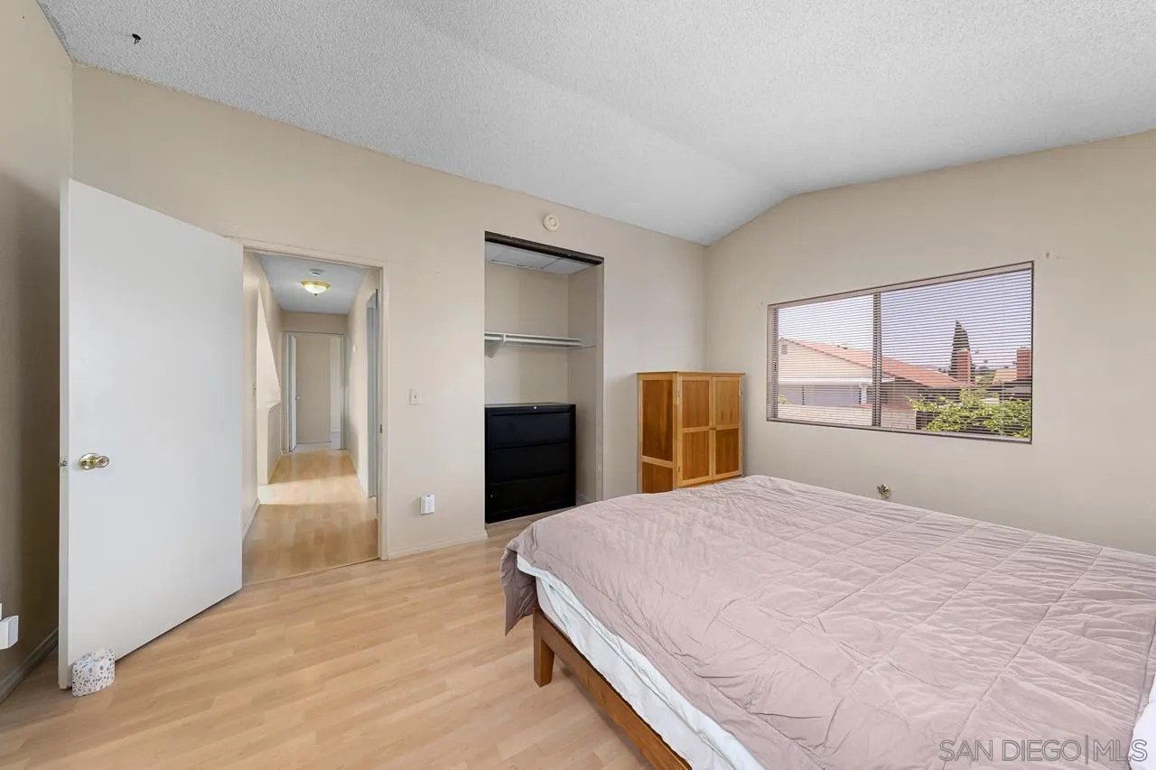 https://cdn.realtyfeed.com/cdn/127/250032426/a0f782acfaf972d17a15ad69402f763c.webp