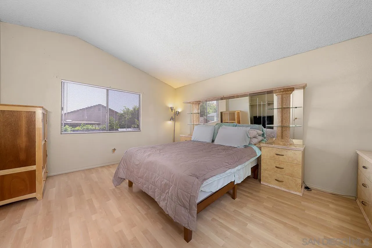 https://cdn.realtyfeed.com/cdn/127/250032426/a9ac37162ef68bbdce67bbed4df783f2.webp