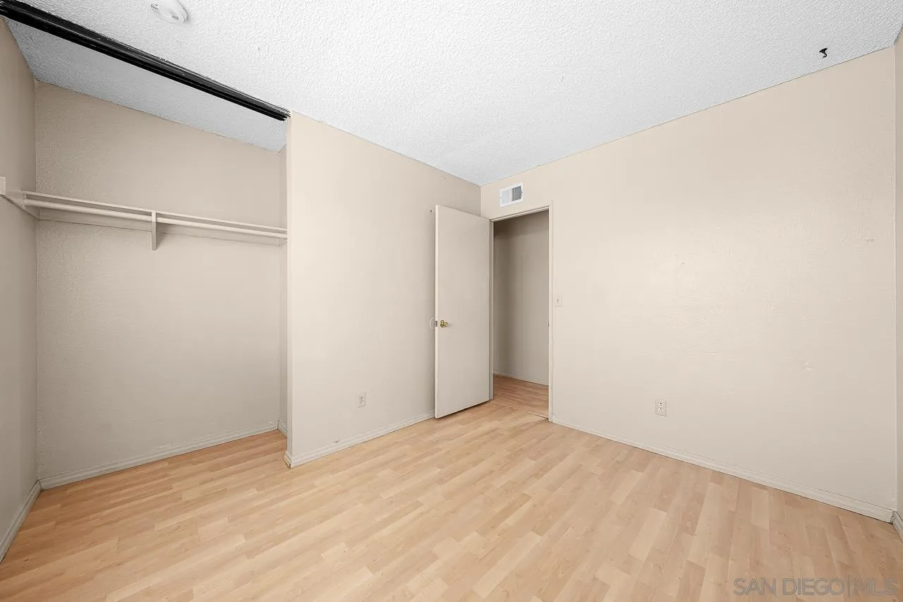 https://cdn.realtyfeed.com/cdn/127/250032426/c5058ba8559895ad8f16f54a10aecb65.webp