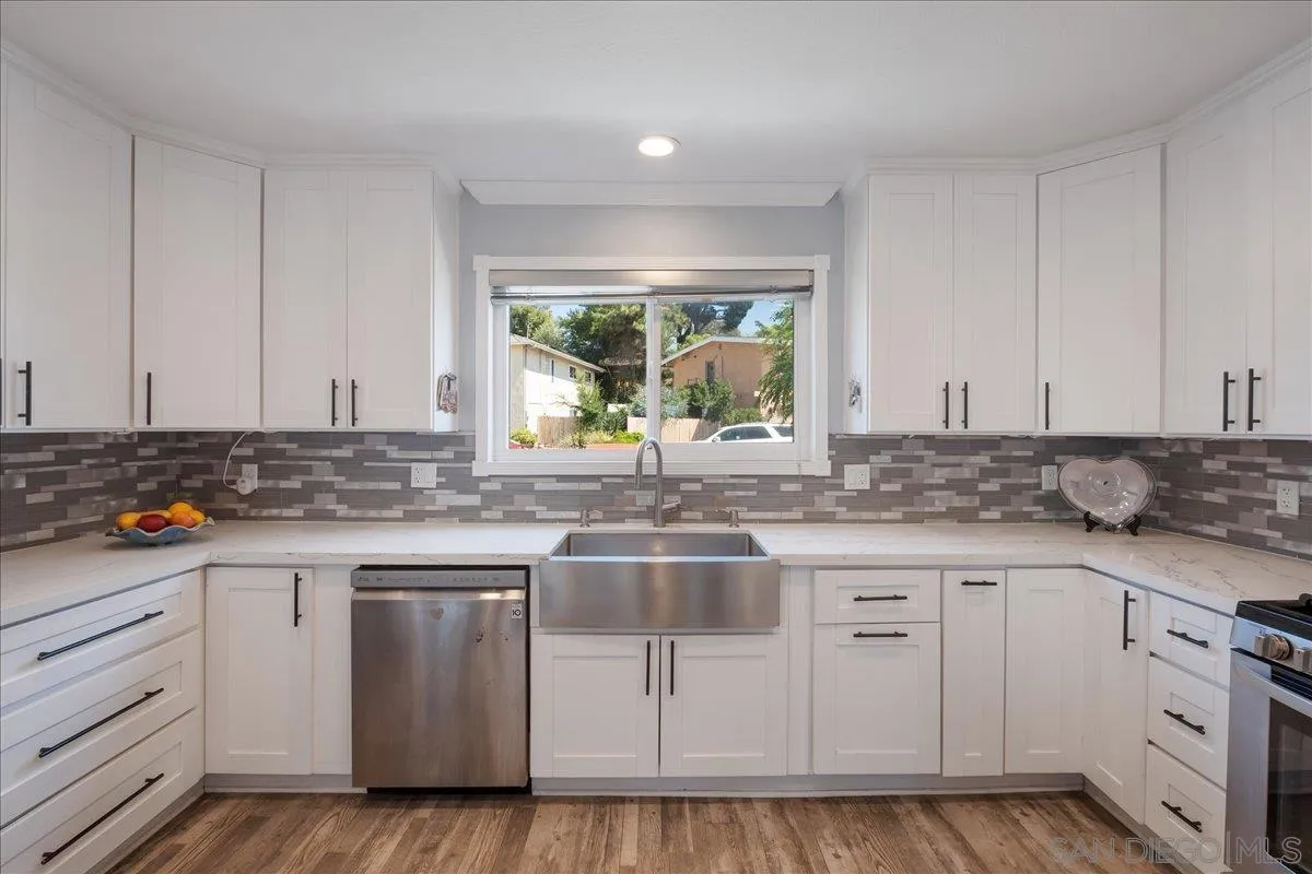 https://cdn.realtyfeed.com/cdn/127/250032492/395a2c51cf4d1dc6457f4d25c77ee84c.webp