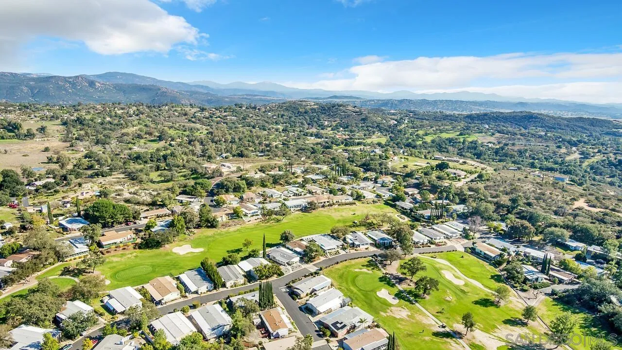 https://cdn.realtyfeed.com/cdn/127/250032508/20b69c787a3730061d8f38ae1c914a69.webp