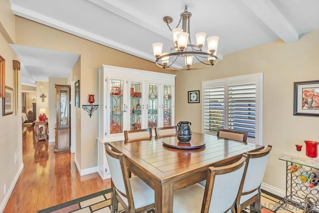 https://cdn.realtyfeed.com/cdn/127/250032508/4c9da8f2488a7d58312c802435a2c150.webp