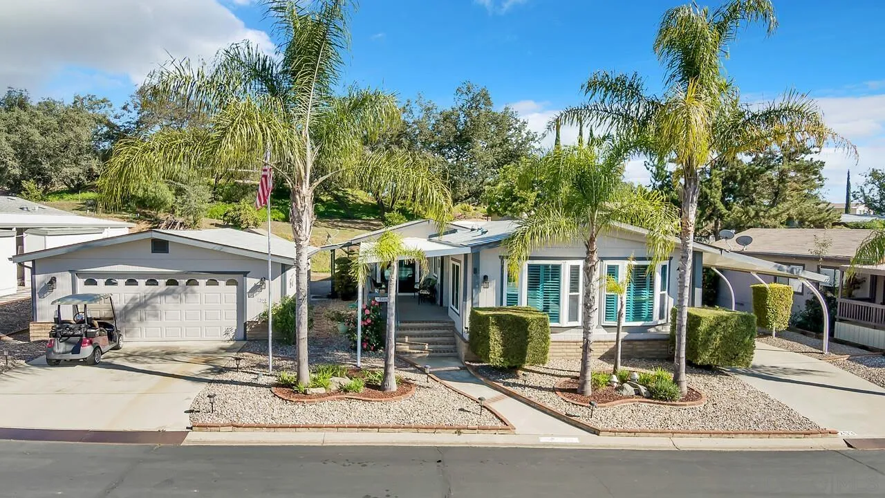 https://cdn.realtyfeed.com/cdn/127/250032508/c862bdfc110456bed94cbc72c5b54941.webp