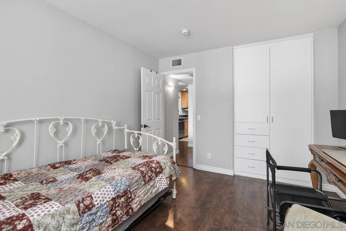 https://cdn.realtyfeed.com/cdn/127/250032528/5d15f0f3a146bf67e5d1cf454229b2af.webp