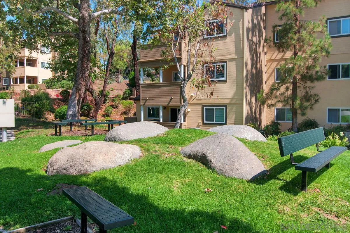 https://cdn.realtyfeed.com/cdn/127/250032528/f9ff1f2b7ea4d16a3091b1e083048595.webp