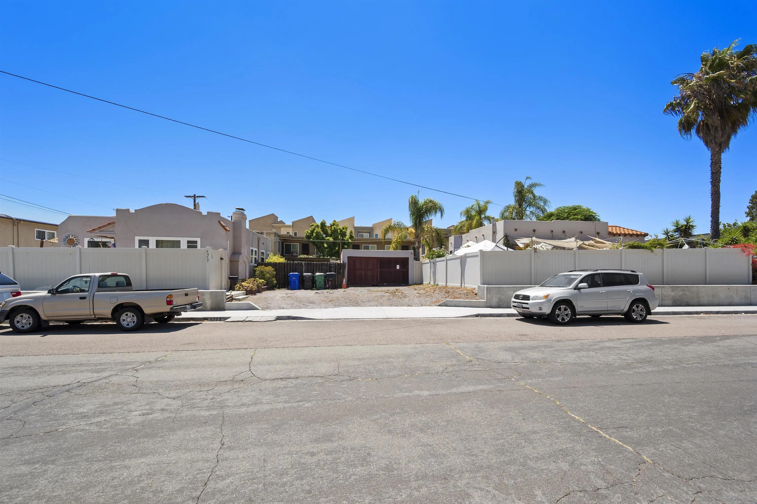 https://cdn.realtyfeed.com/cdn/127/250032533/f3f97d62fc1daf9b76c556e3d9e786bc.webp