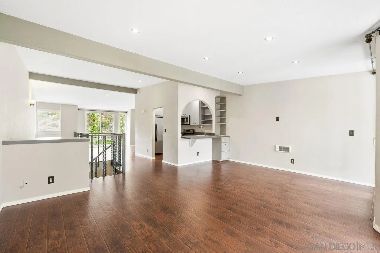 Photo #16: 250032541 Listing: Photo #16