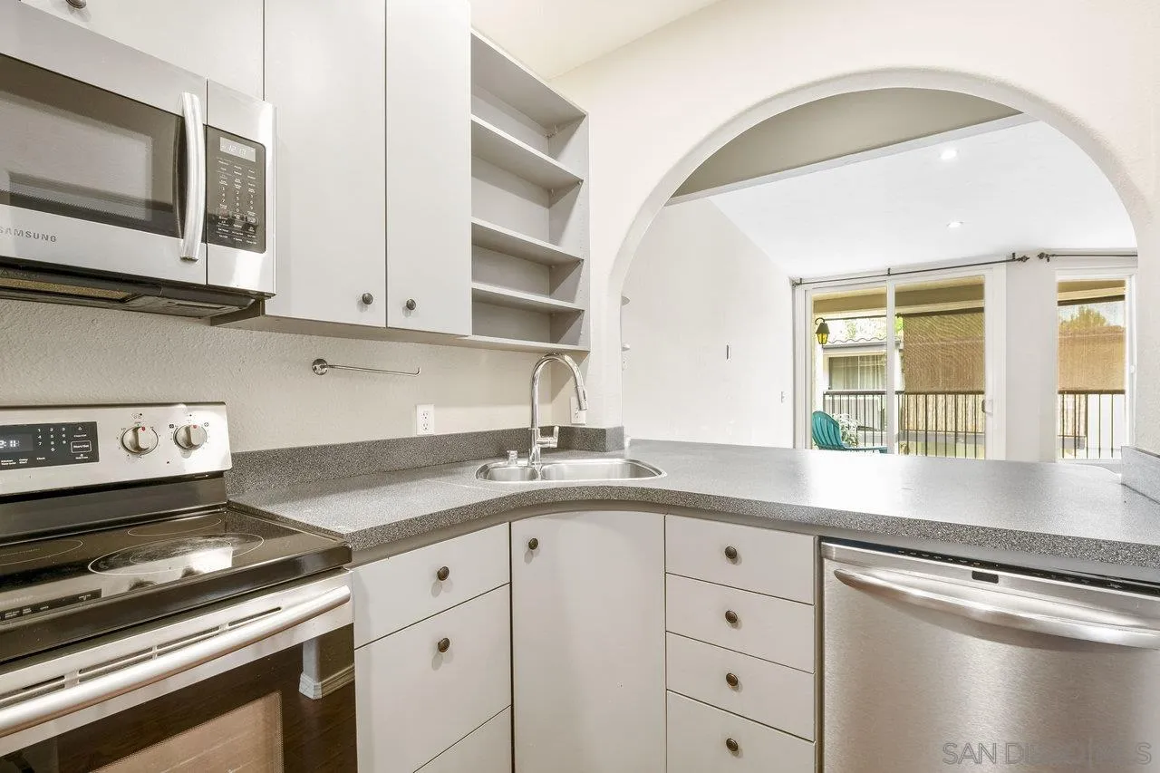 Photo #9: 250032541 Listing: Photo #9