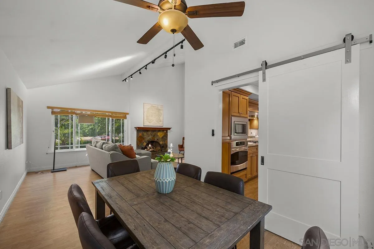 https://cdn.realtyfeed.com/cdn/127/250032570/05ff093d6057d13819c2e246851d6e46.webp