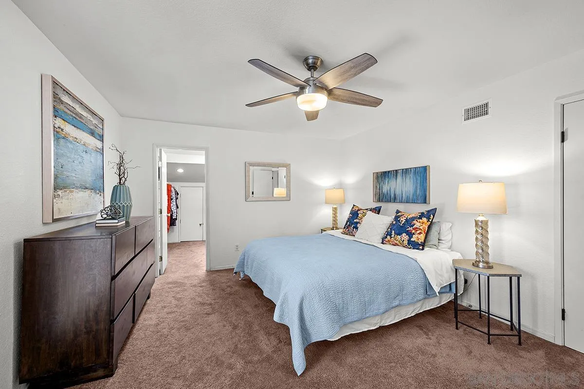 https://cdn.realtyfeed.com/cdn/127/250032570/5adc5a6b0551d91416368bb042eadc9b.webp