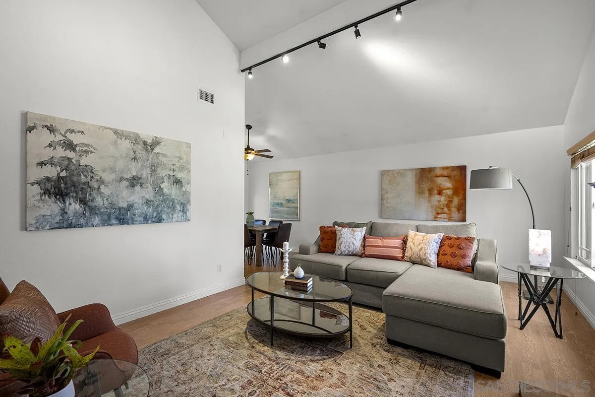 https://cdn.realtyfeed.com/cdn/127/250032570/72b34a13156a42de6dd14f620e3bae34.webp