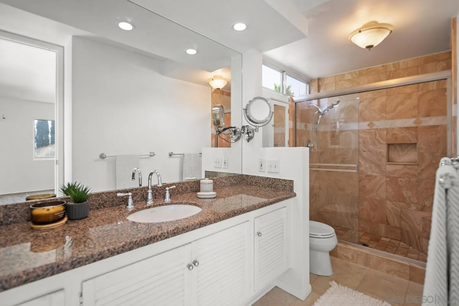 https://cdn.realtyfeed.com/cdn/127/250032580/243794642894e4427daccf8da1cd305c.webp