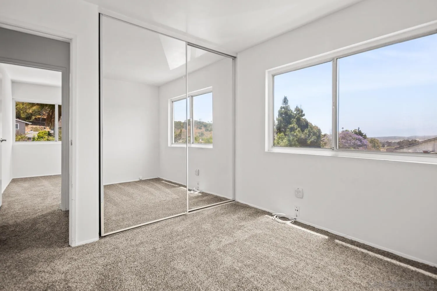 https://cdn.realtyfeed.com/cdn/127/250032580/3dd5320a5f2f3a26787503a966cdd47d.webp
