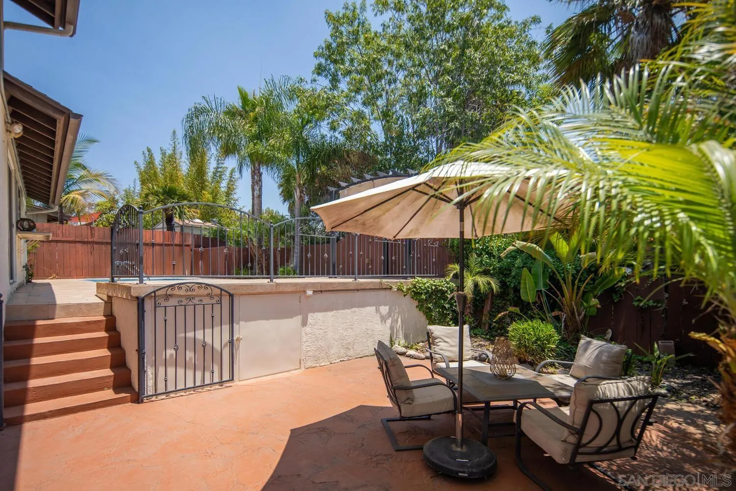 https://cdn.realtyfeed.com/cdn/127/250032580/e4b447f3be6b7063086d3f6a112fb890.webp