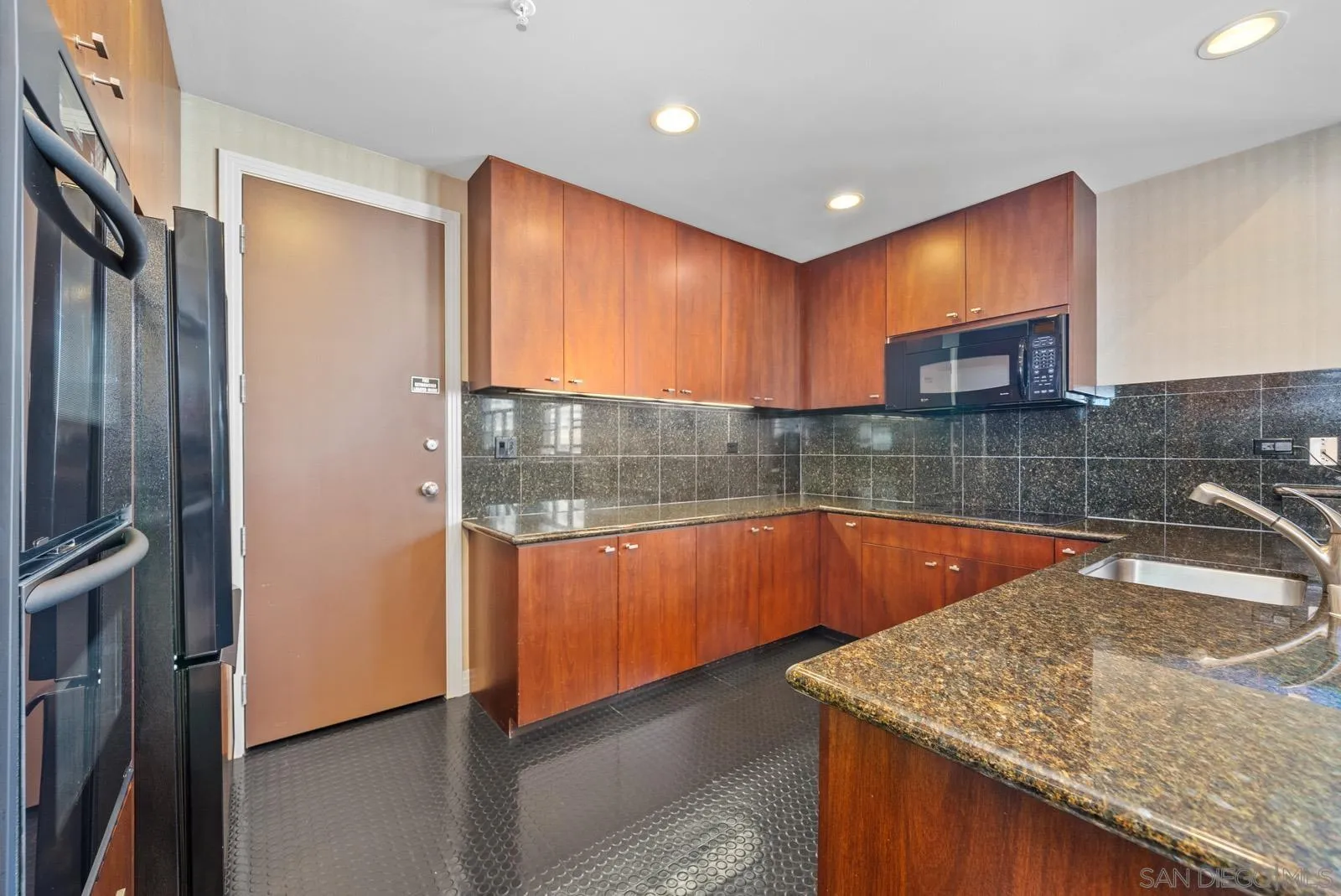 Photo #36: 250032585 Listing: Photo #36