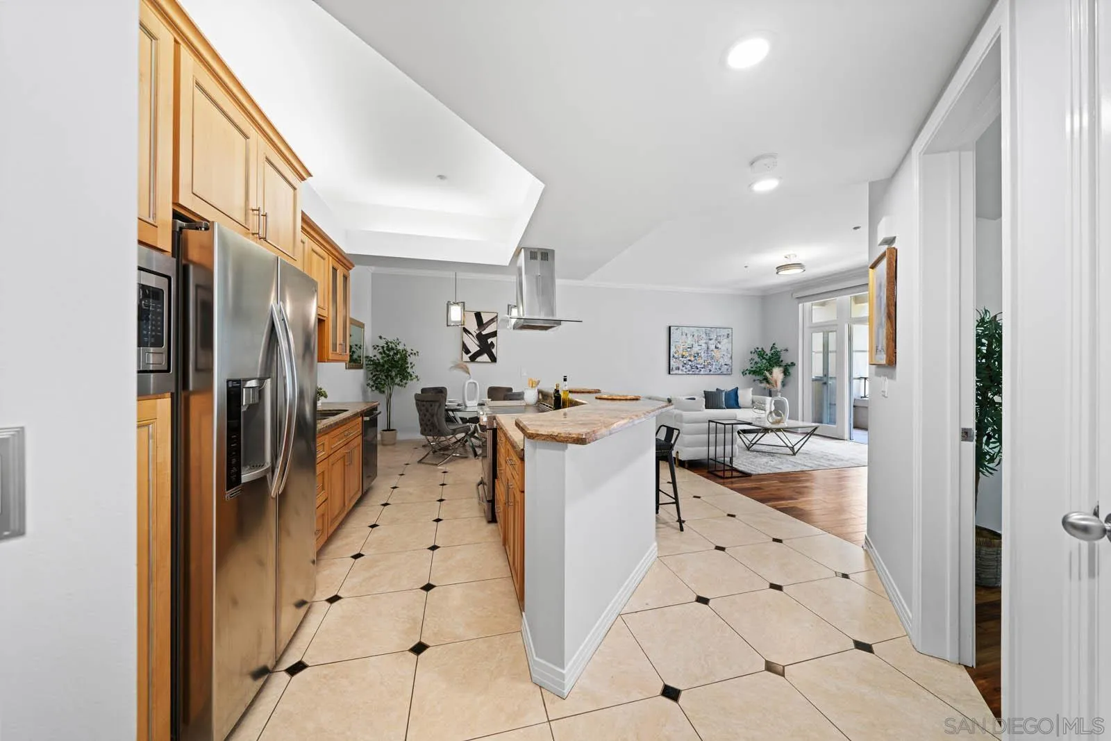 Photo #7: 250032585 Listing: Photo #7