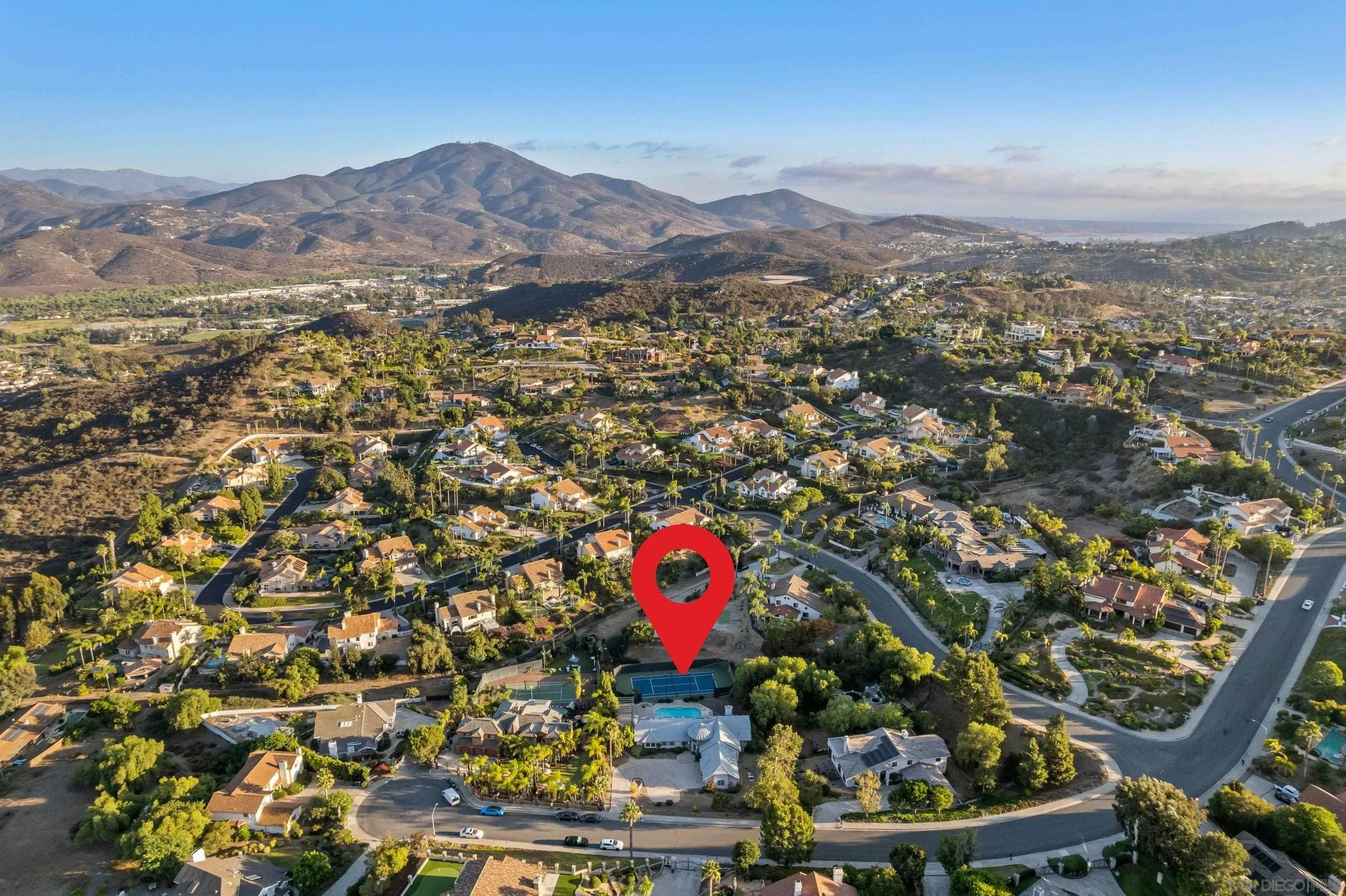 https://cdn.realtyfeed.com/cdn/127/250032587/09a011c82746f1662d24a3ab9b6ce4e1.webp