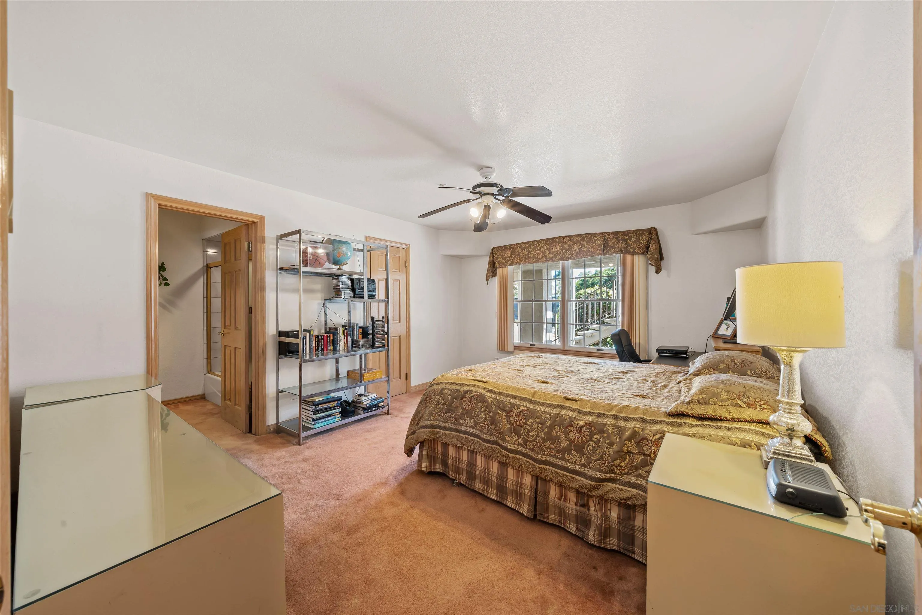 https://cdn.realtyfeed.com/cdn/127/250032587/10b8433f568cbf9a1fb2b93faabfd57e.webp