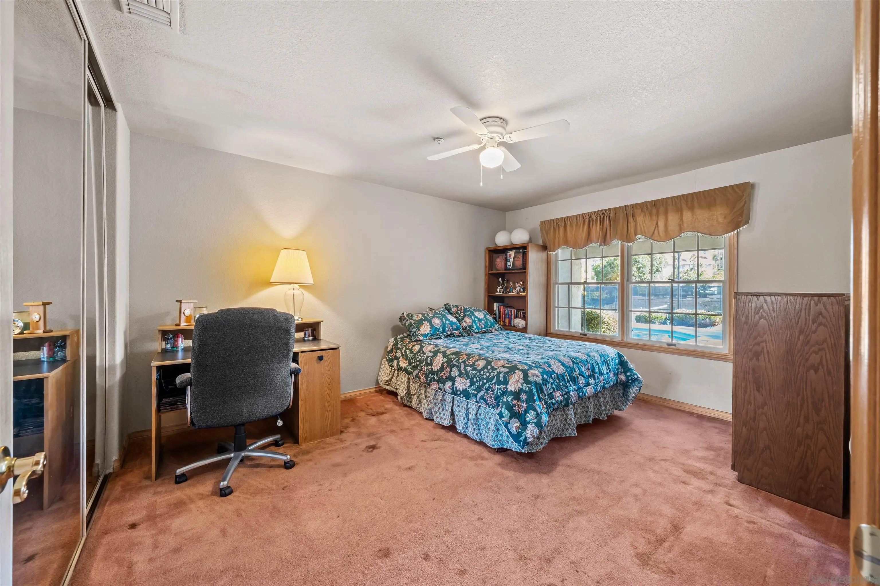 https://cdn.realtyfeed.com/cdn/127/250032587/186c32358aa256d81d72f404e58ace2a.webp