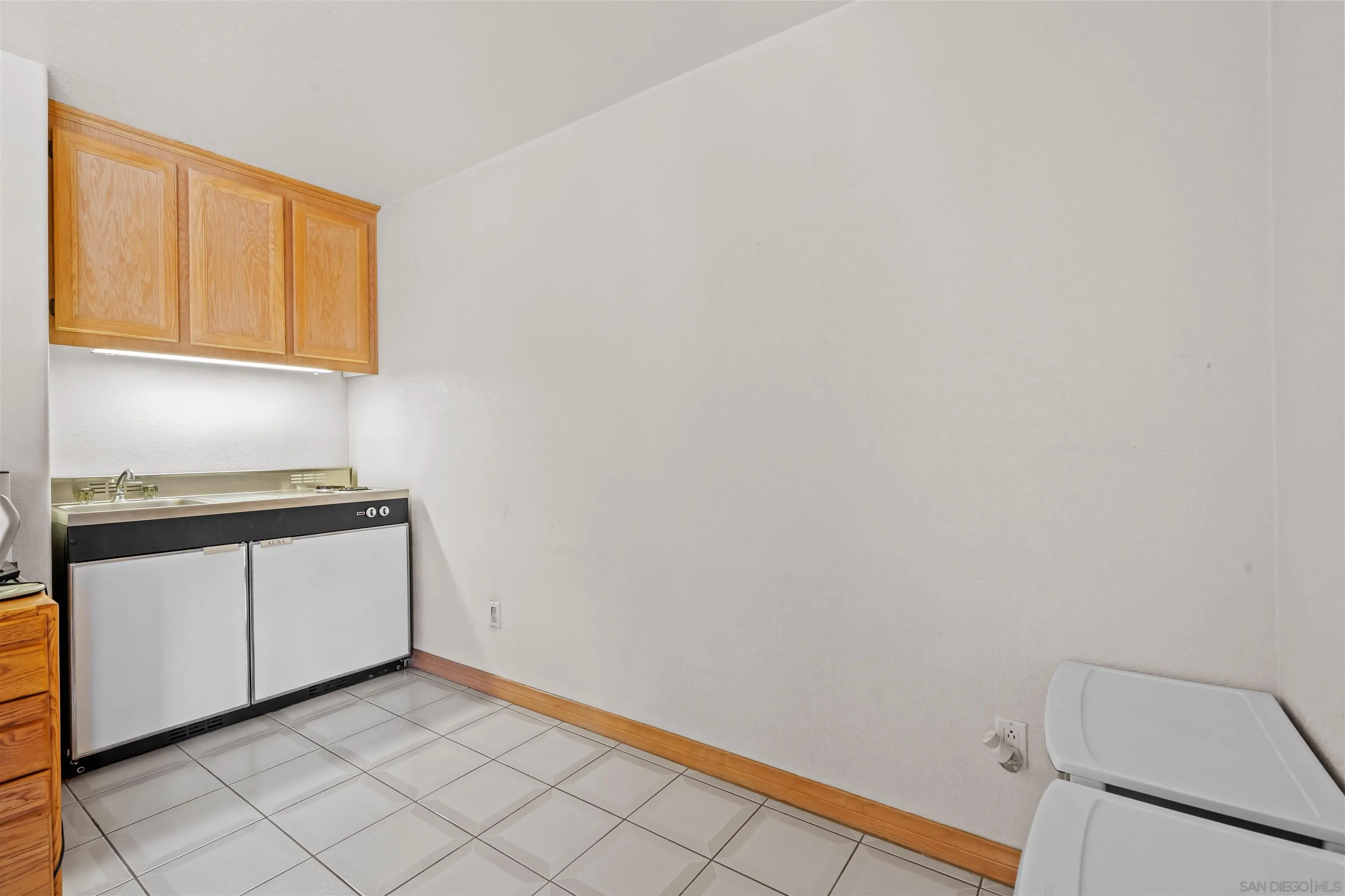 https://cdn.realtyfeed.com/cdn/127/250032587/1c2416d3f6979486c983662d035dc9fc.webp