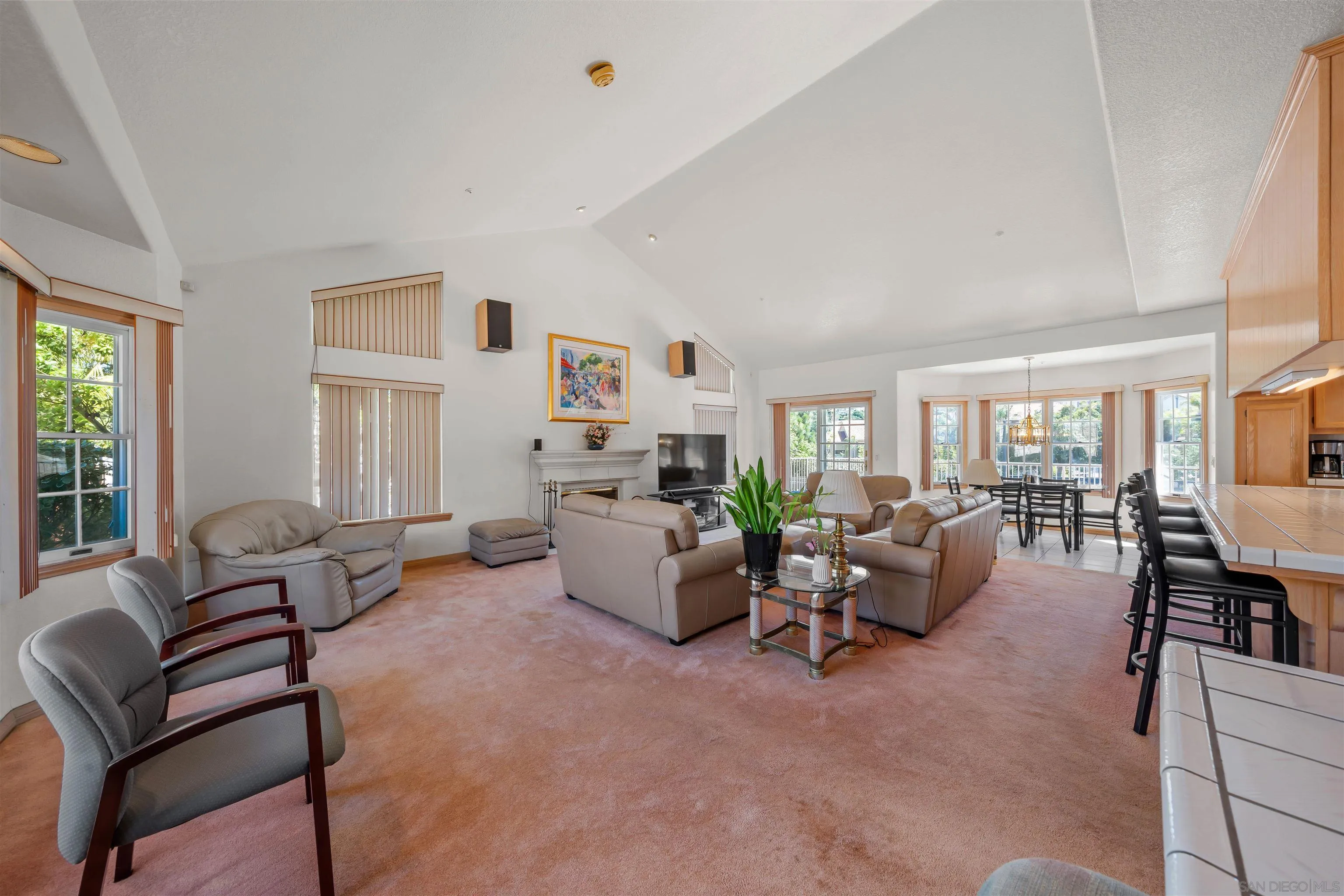 https://cdn.realtyfeed.com/cdn/127/250032587/b7cc916d2cf4840e2b737ec3ce5d3b44.webp