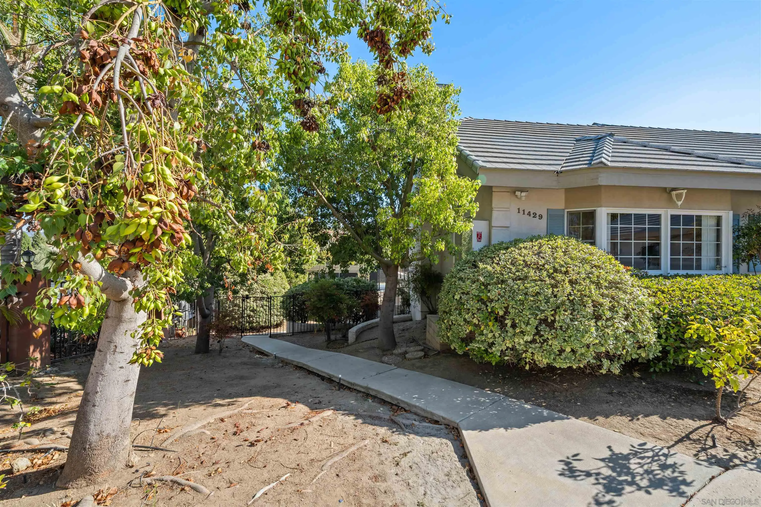 https://cdn.realtyfeed.com/cdn/127/250032587/c003526fa8c0b769b5ccf56333b1e21c.webp