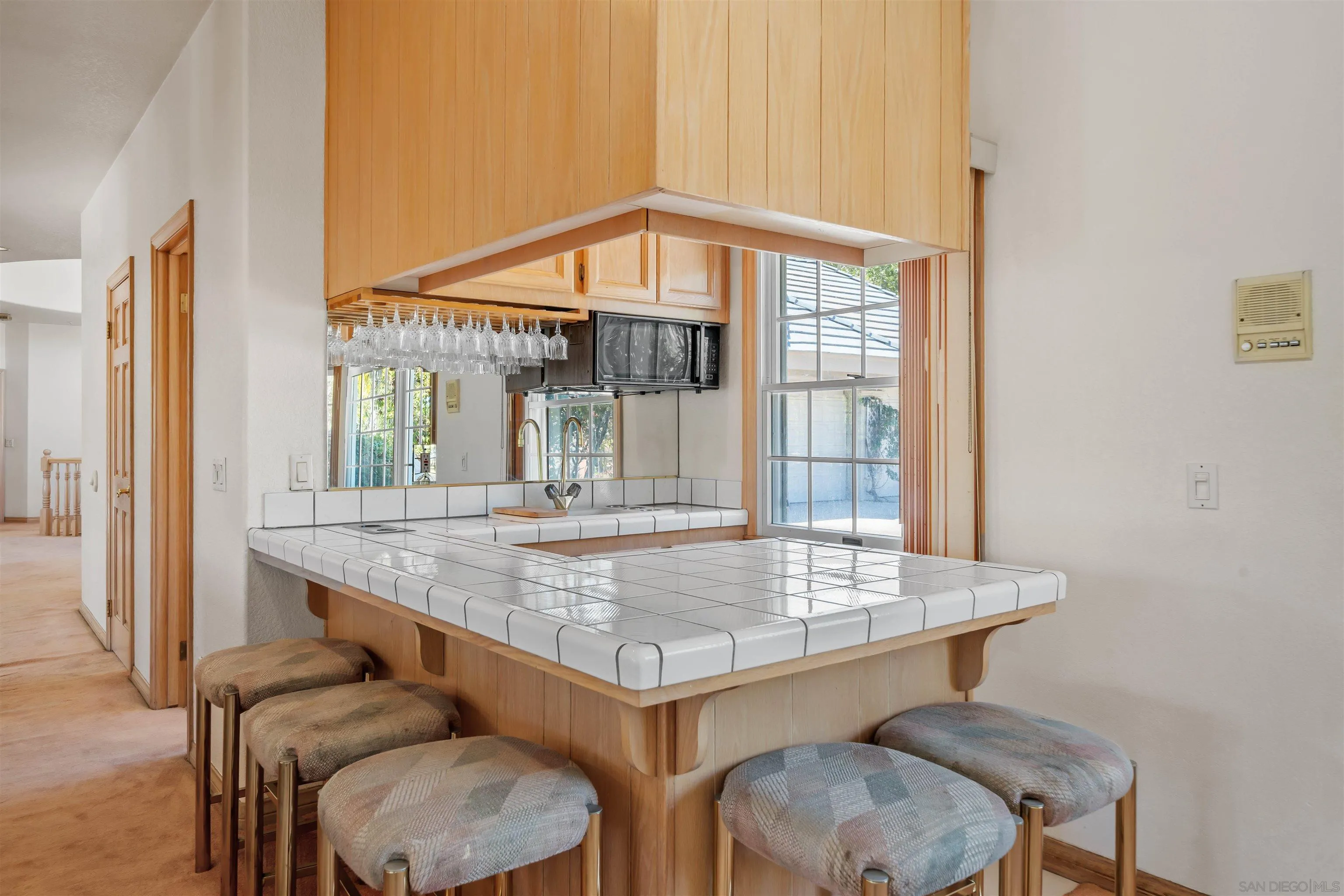 https://cdn.realtyfeed.com/cdn/127/250032587/ce6874c050eb33806435b490fa7dc858.webp