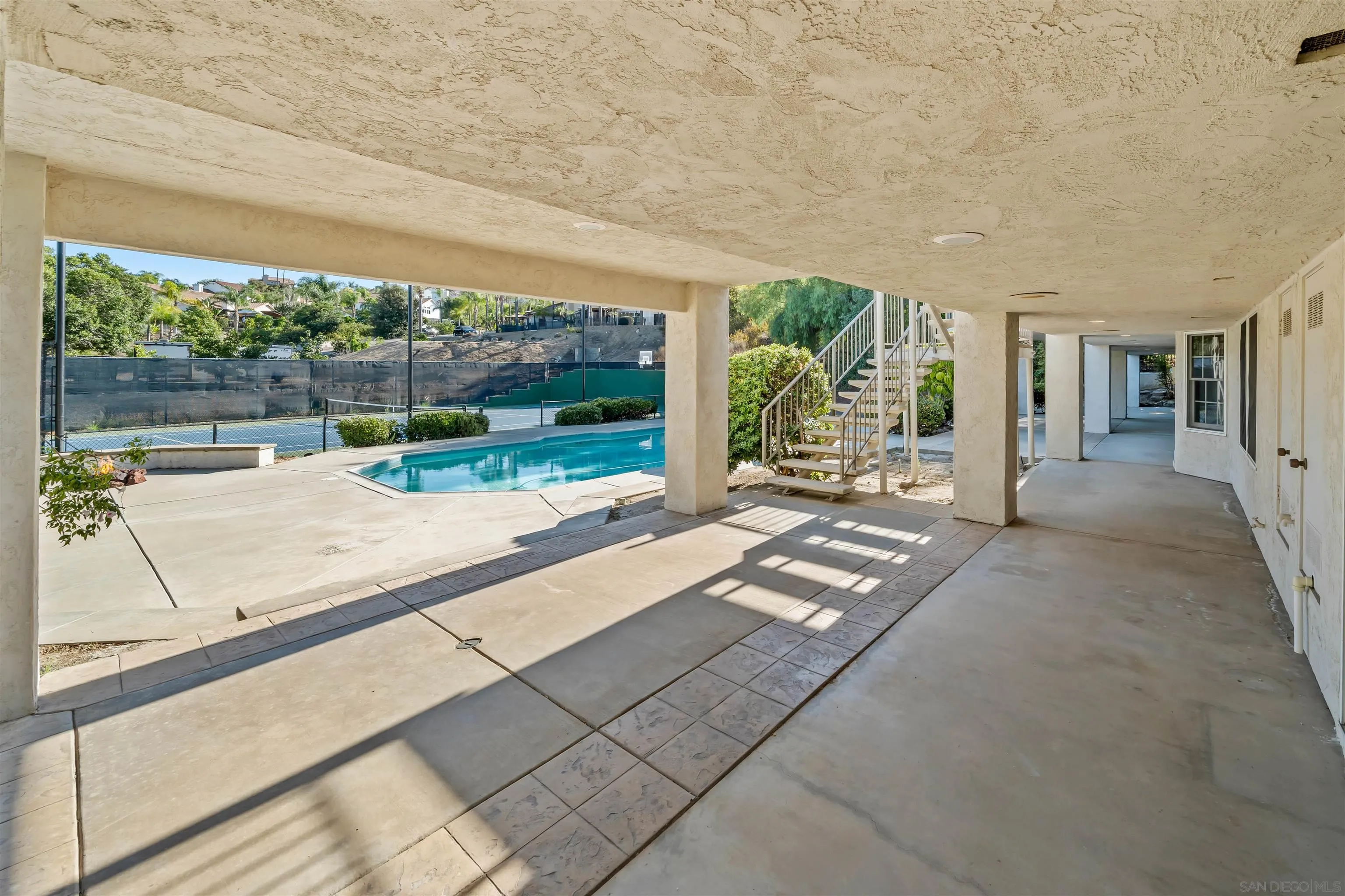 https://cdn.realtyfeed.com/cdn/127/250032587/d96f55ffa87971a7503833c6e5d72c2f.webp