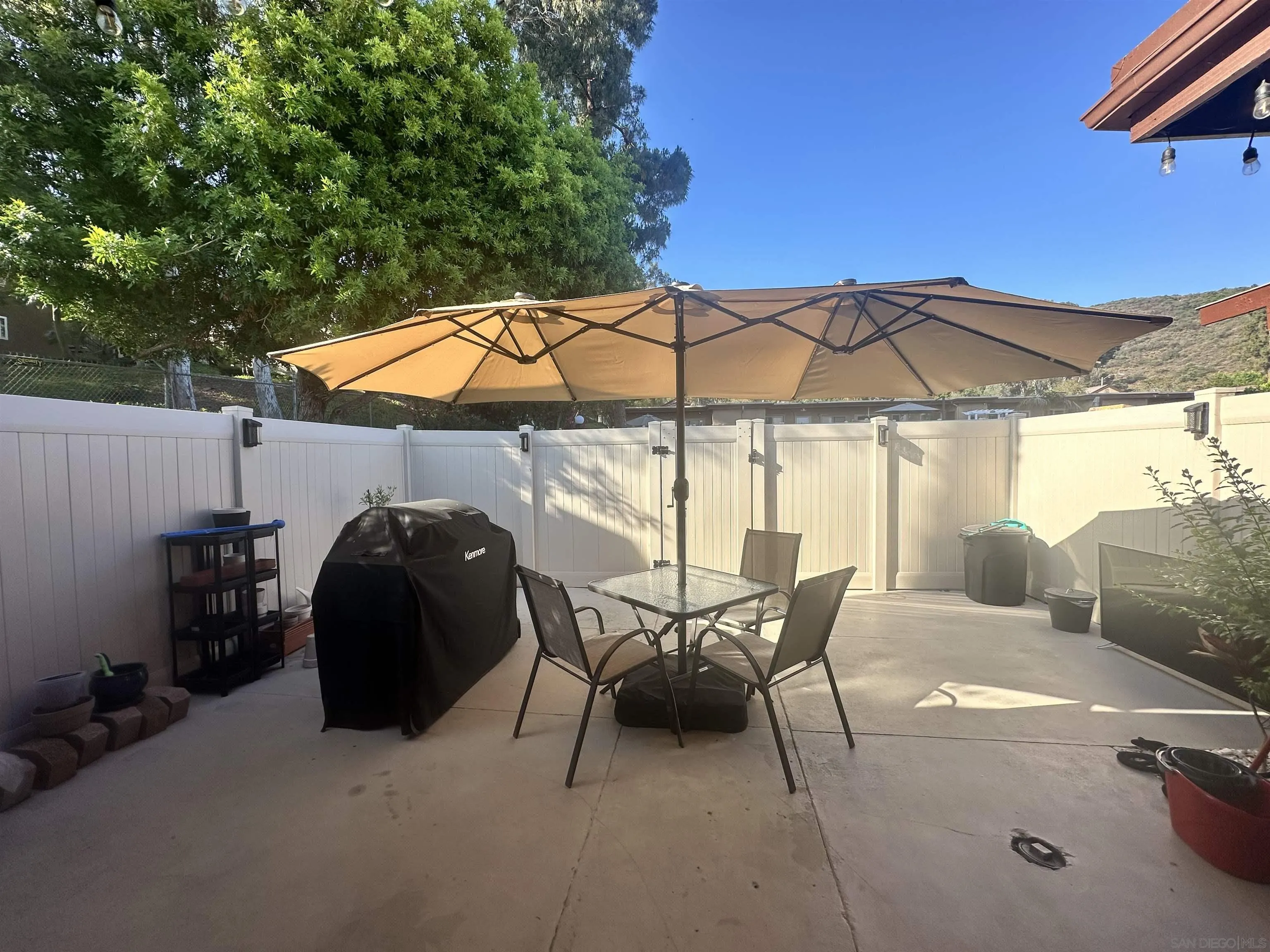 https://cdn.realtyfeed.com/cdn/127/250032593/838851a8ace603a5e3f096af391baea7.webp