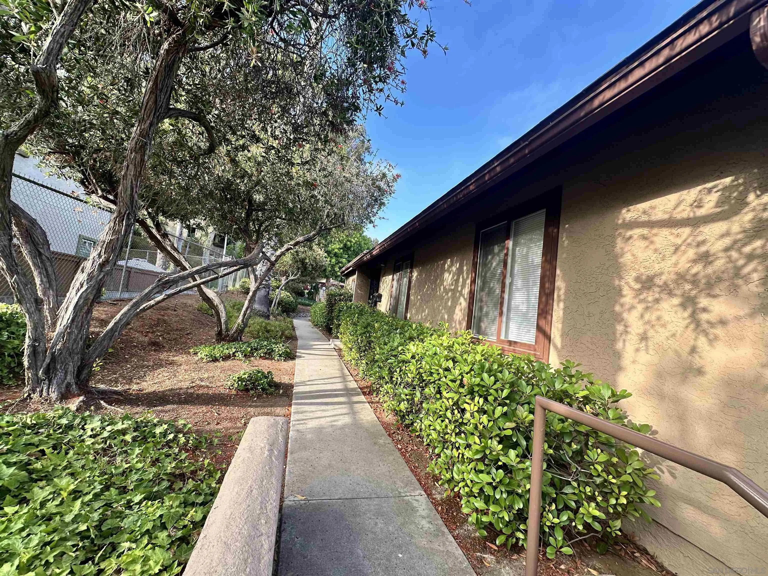 https://cdn.realtyfeed.com/cdn/127/250032593/d2463962e64fb70f133bedf30103f822.webp