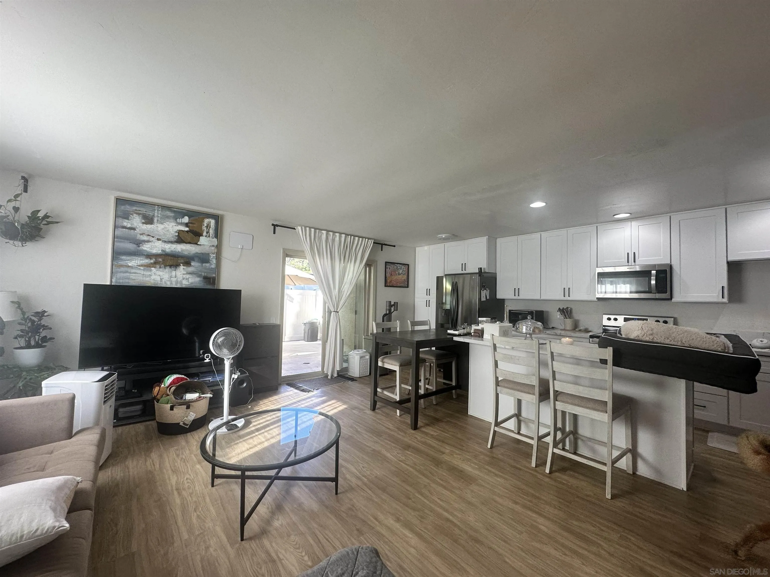 https://cdn.realtyfeed.com/cdn/127/250032593/da27755b29fdb5d2ffc717b900741eeb.webp