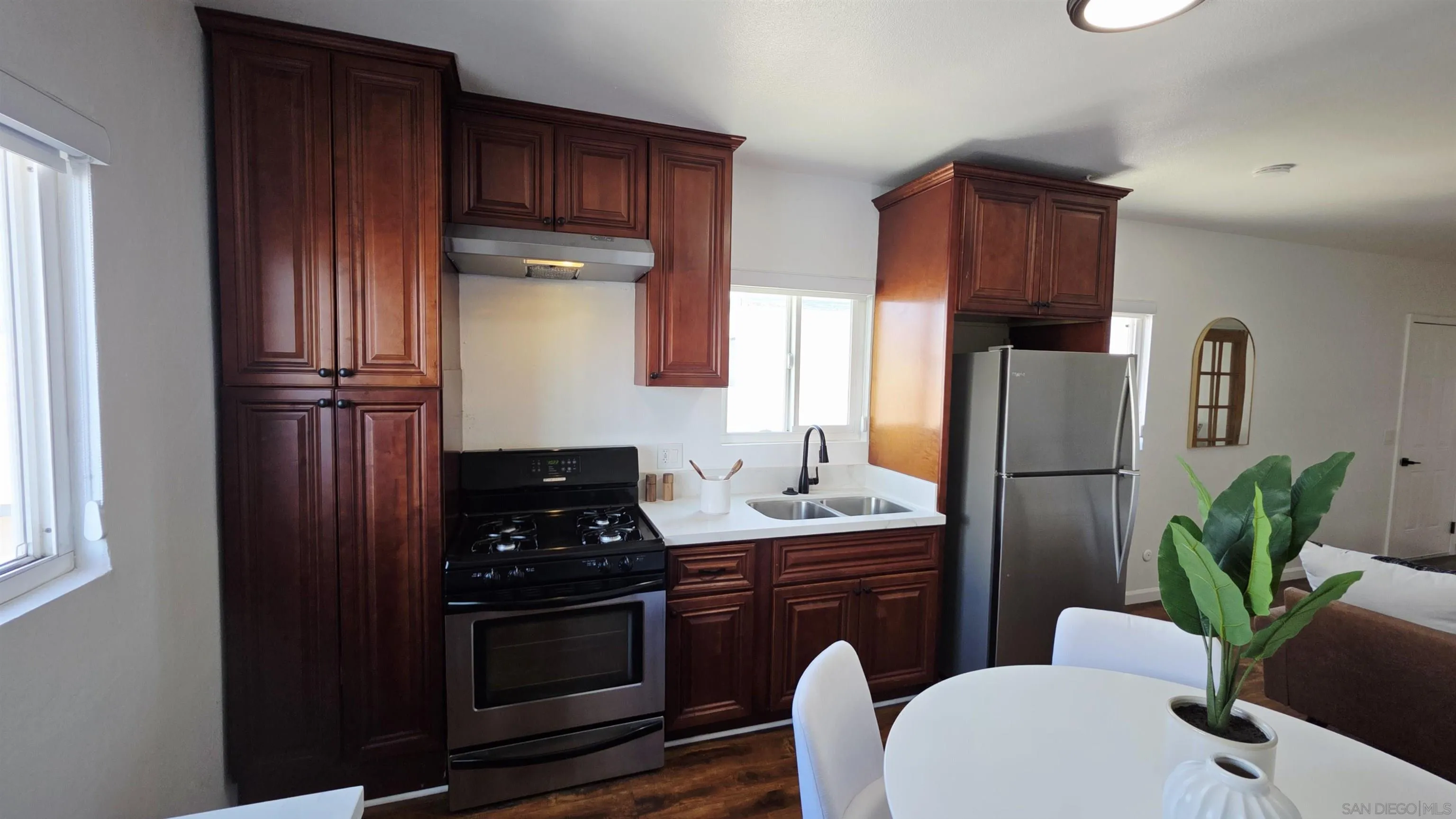 https://cdn.realtyfeed.com/cdn/127/250032598/06b4616b1aa8cff4cfa4b4ba987282fe.webp