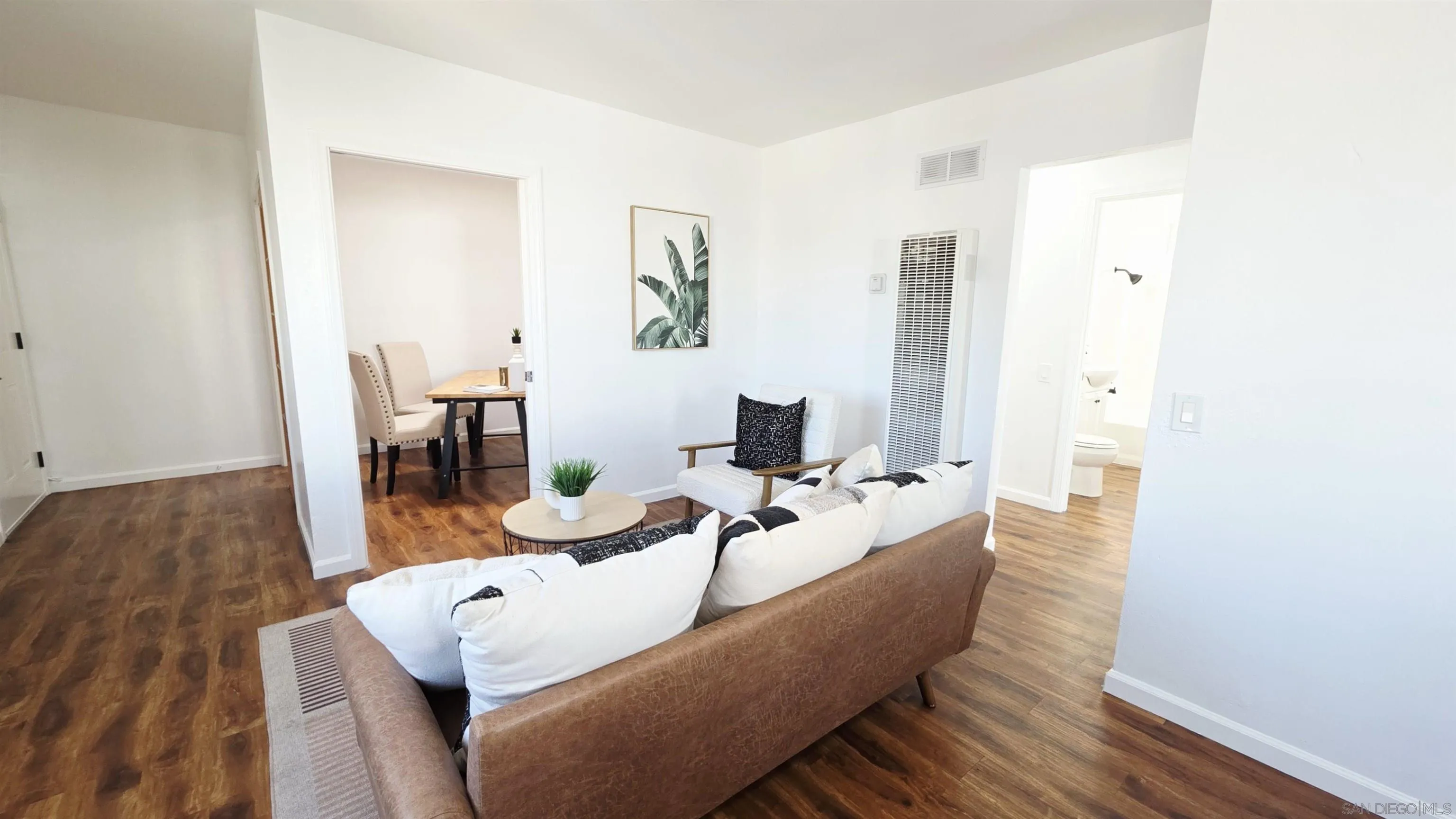 https://cdn.realtyfeed.com/cdn/127/250032598/3dc016c656fac8d97d87a74a943776b0.webp