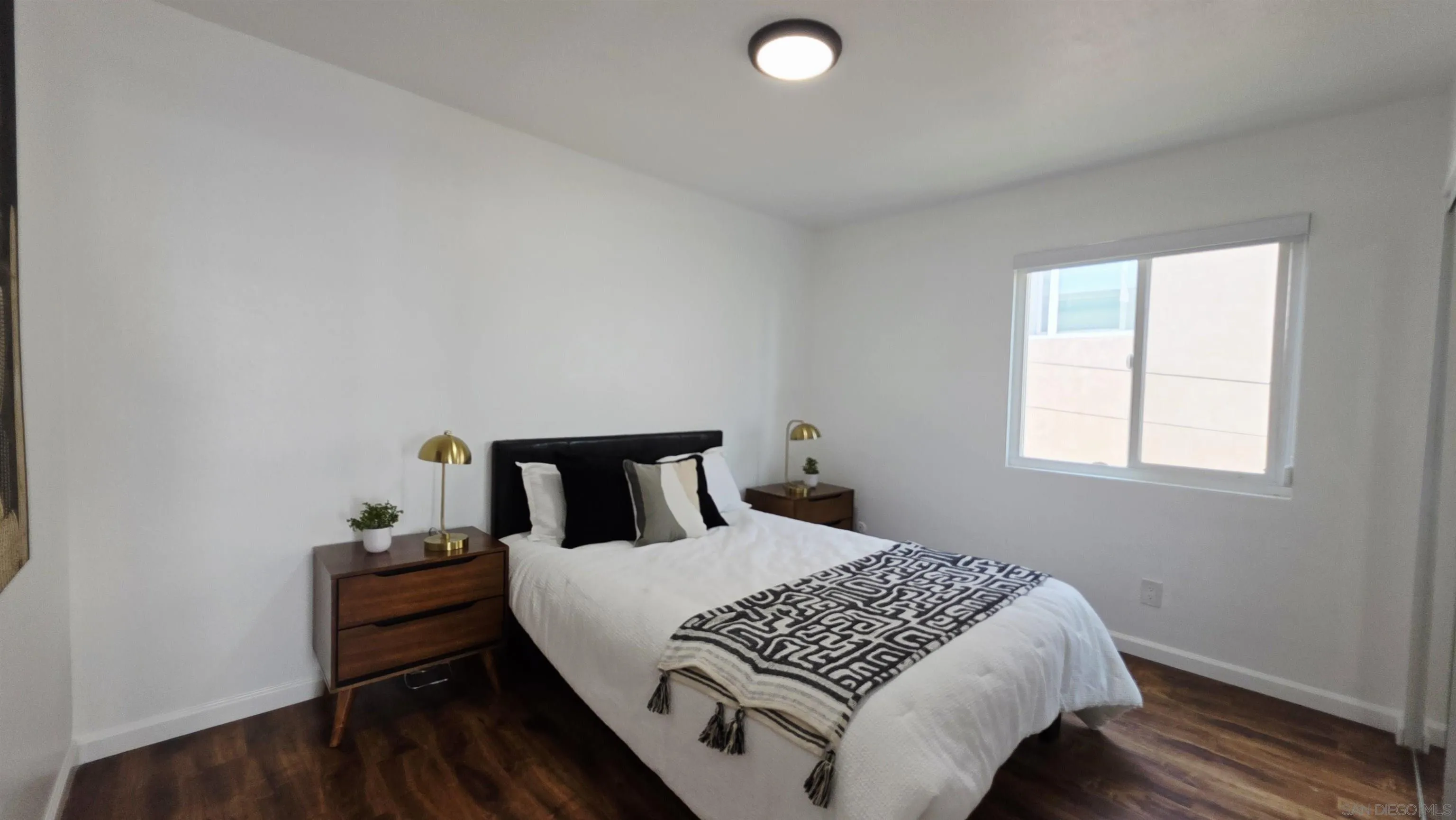 https://cdn.realtyfeed.com/cdn/127/250032598/86a3b285242e825fc1e2850b900fdb13.webp