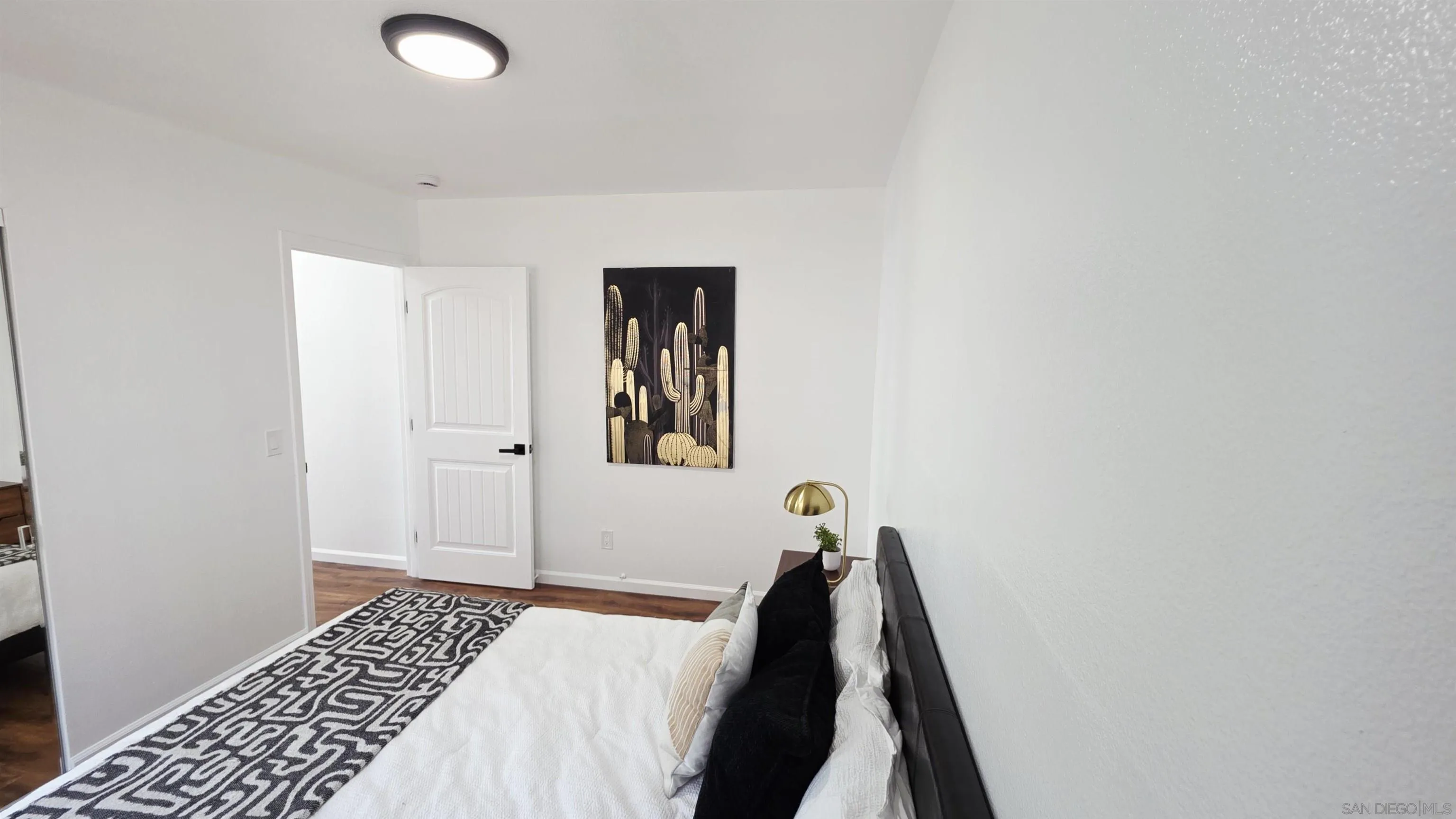https://cdn.realtyfeed.com/cdn/127/250032598/a129401c5565cf272a570c1a1410c3c9.webp