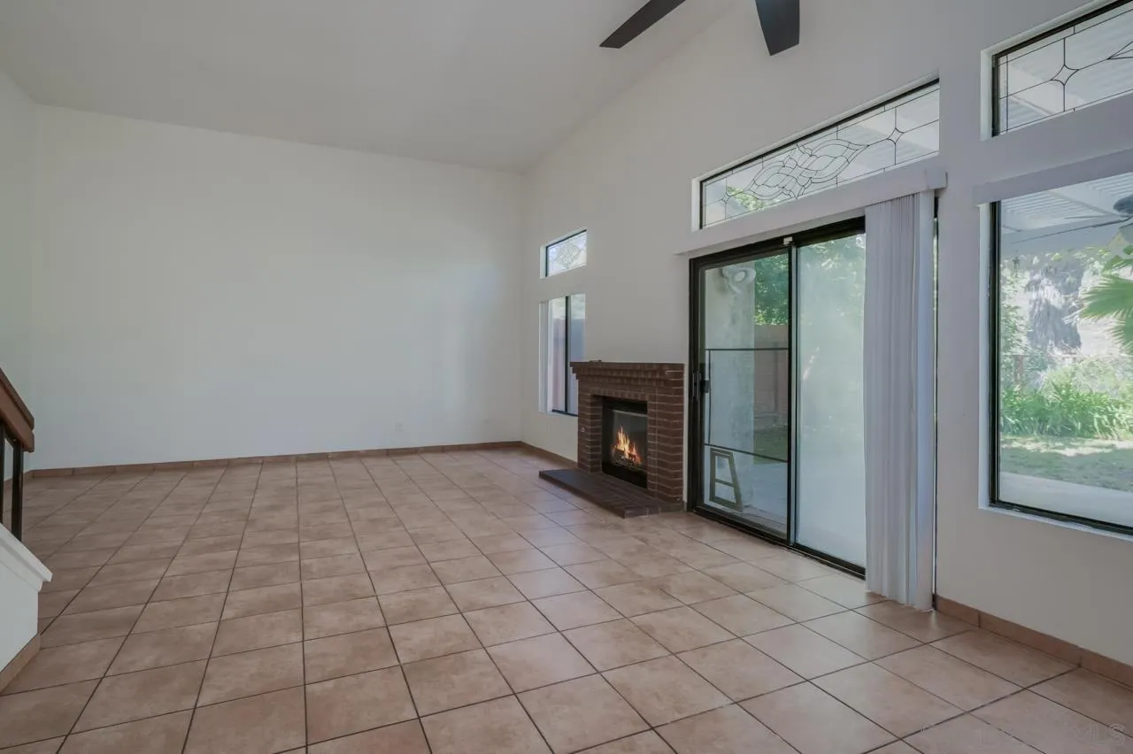 Photo #4: 250032601 Listing 