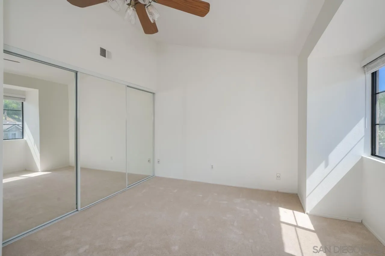 Photo #18: 250032601 Listing: Photo #18
