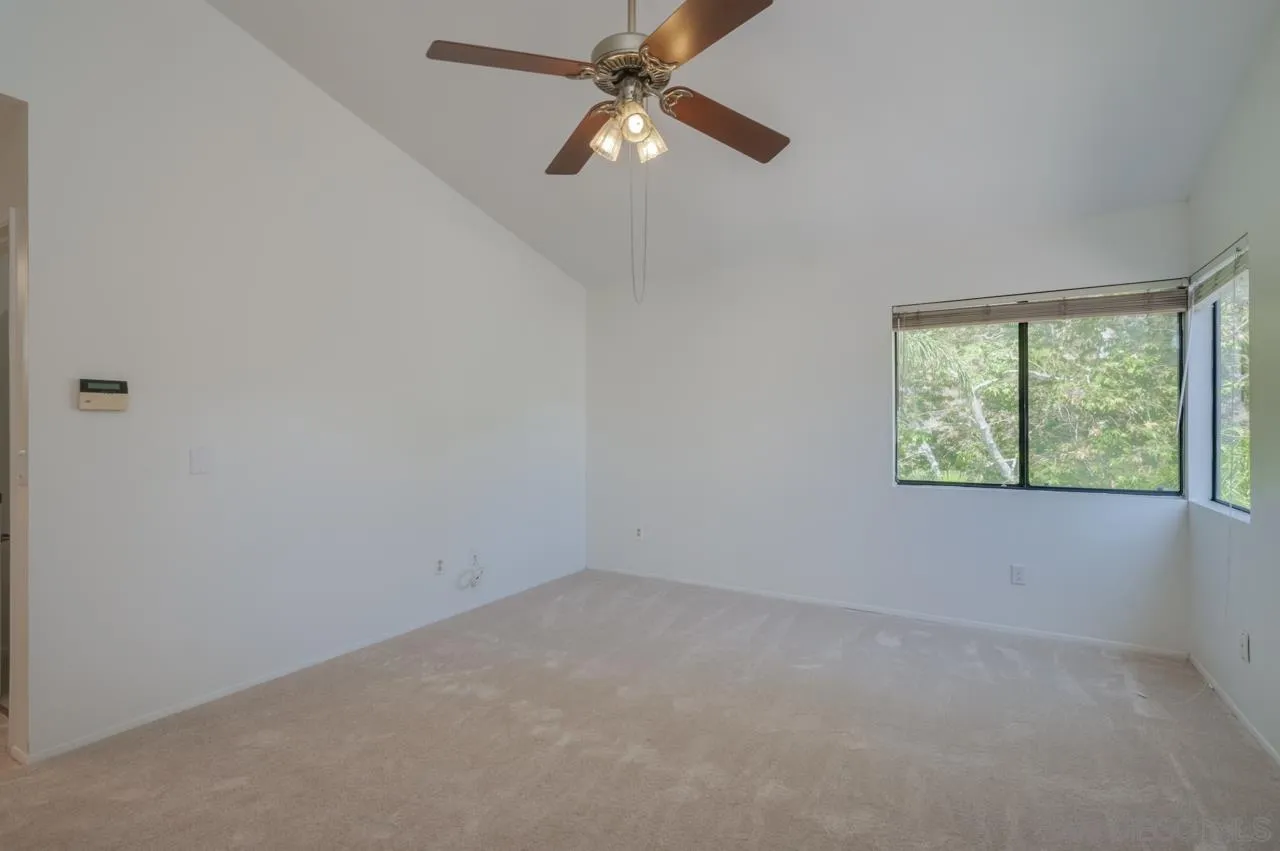Photo #14: 250032601 Listing: Photo #14