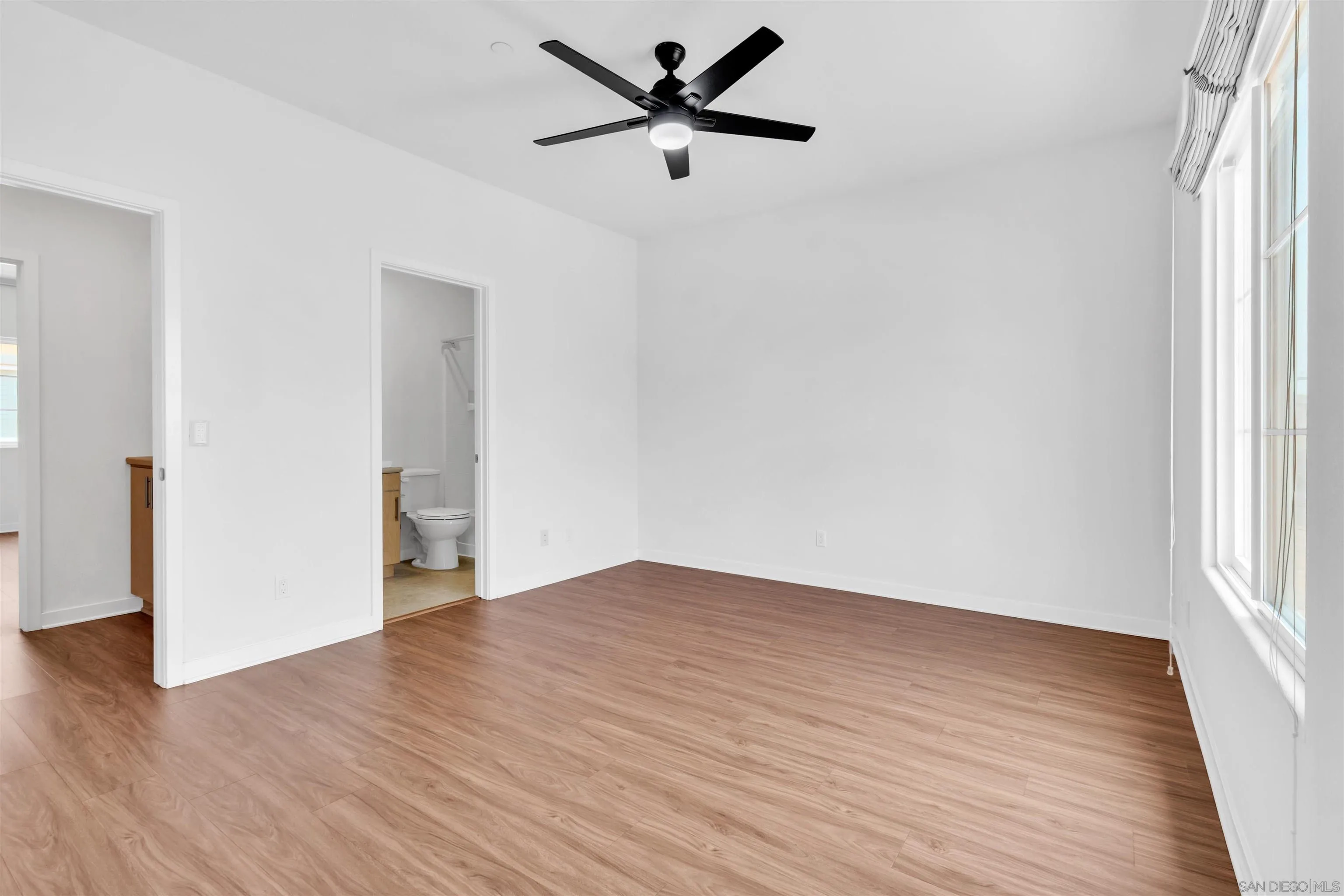 Photo #19: 250032607 Listing: Photo #19