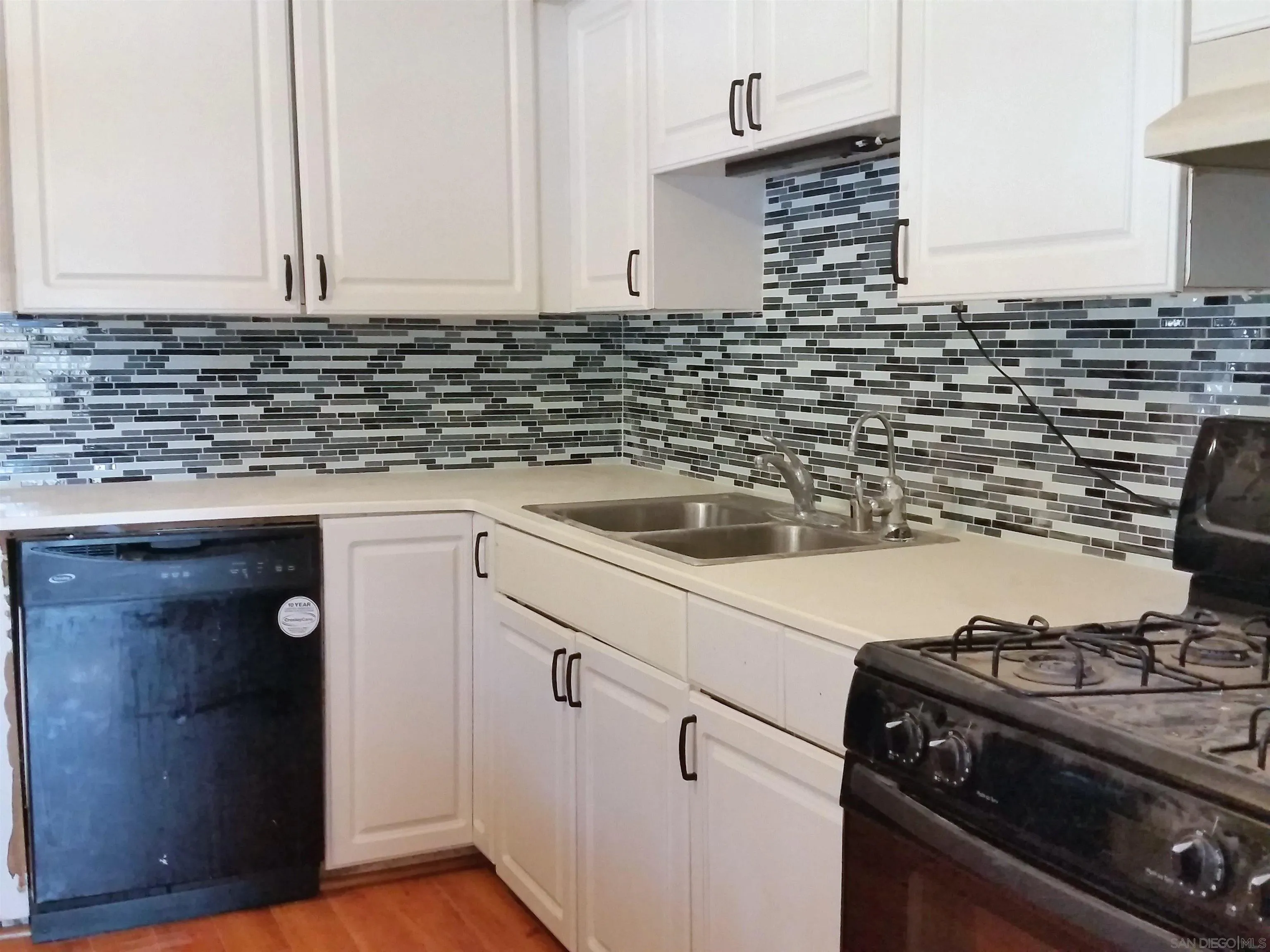 https://cdn.realtyfeed.com/cdn/127/250032672/01c8dec2f1ab55890d0d58924bb20014.webp
