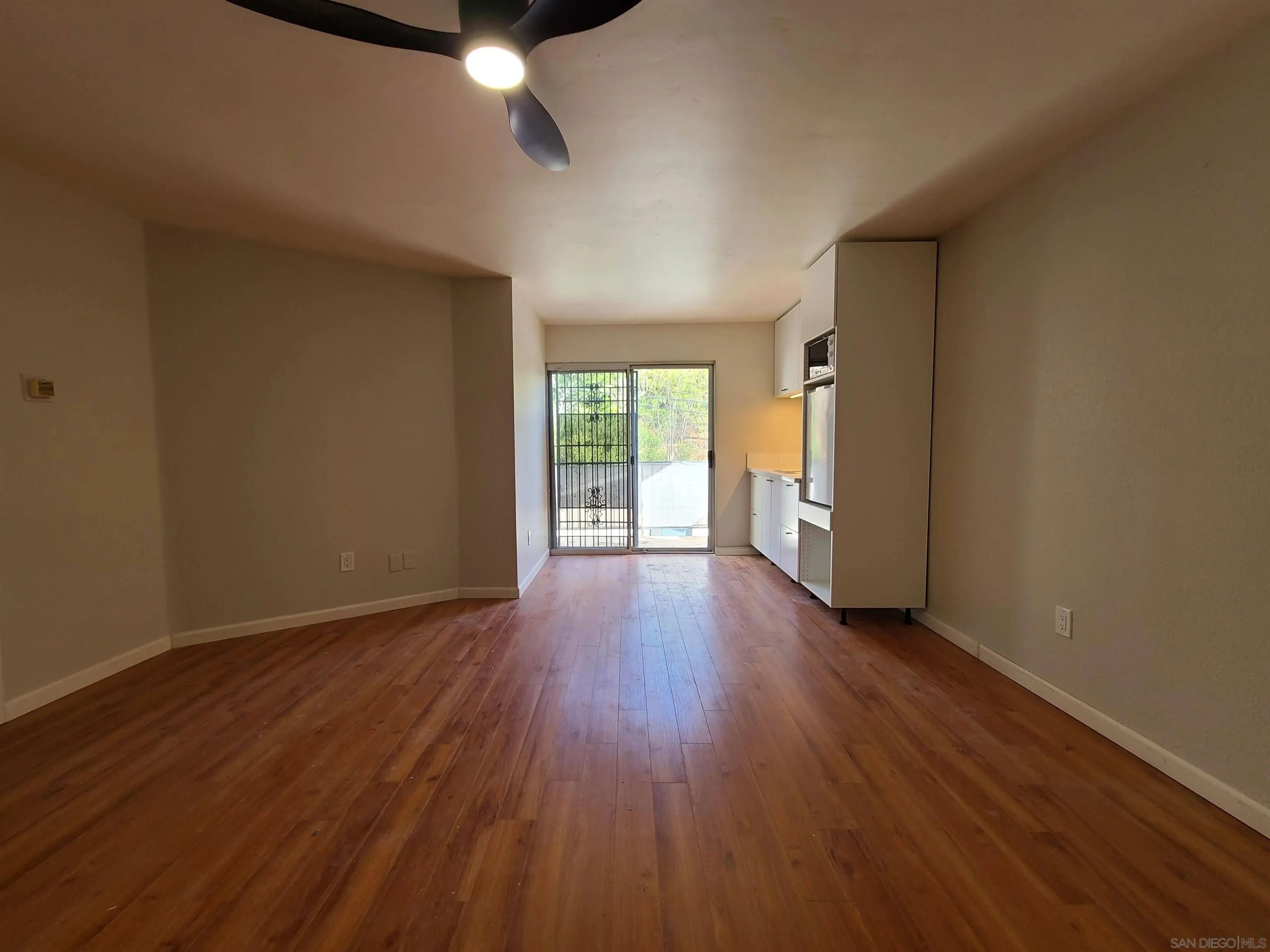 https://cdn.realtyfeed.com/cdn/127/250032672/05aca75daa0216f1b79a155d90988296.webp