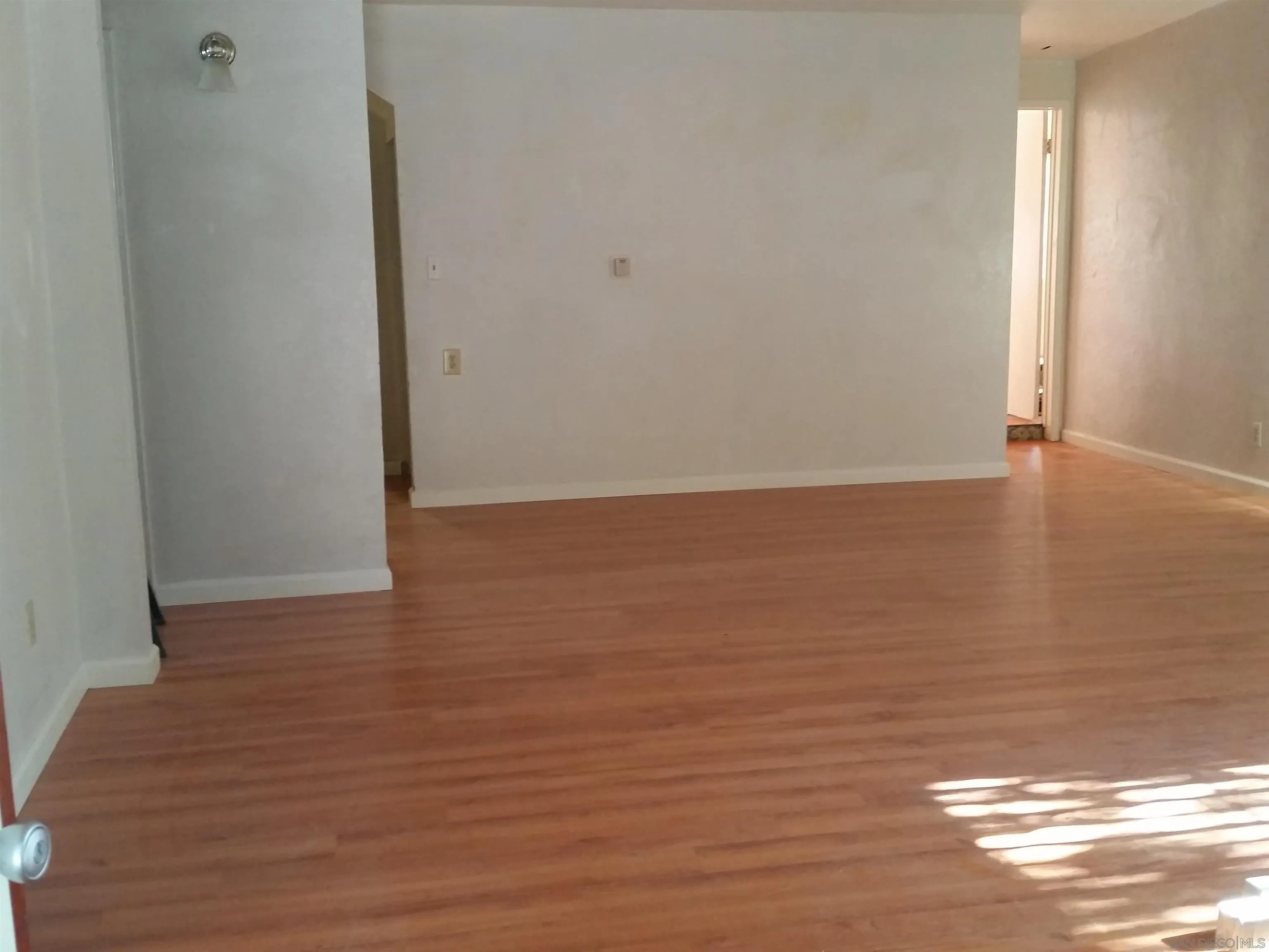 https://cdn.realtyfeed.com/cdn/127/250032672/3748a2f72b4d630a9521f48b61454b8c.webp