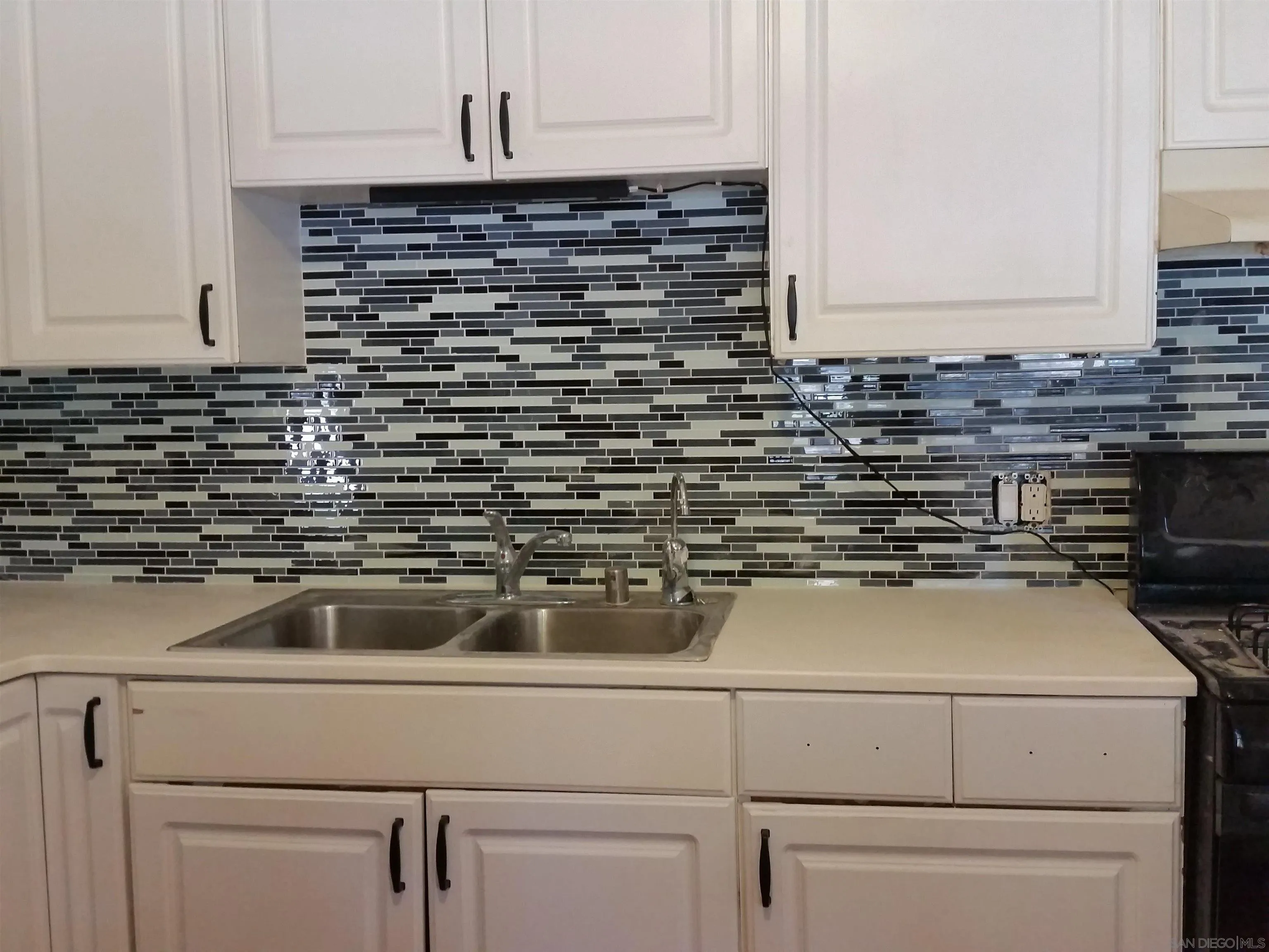 https://cdn.realtyfeed.com/cdn/127/250032672/62b504c3468607709b9afa9504bce3e7.webp