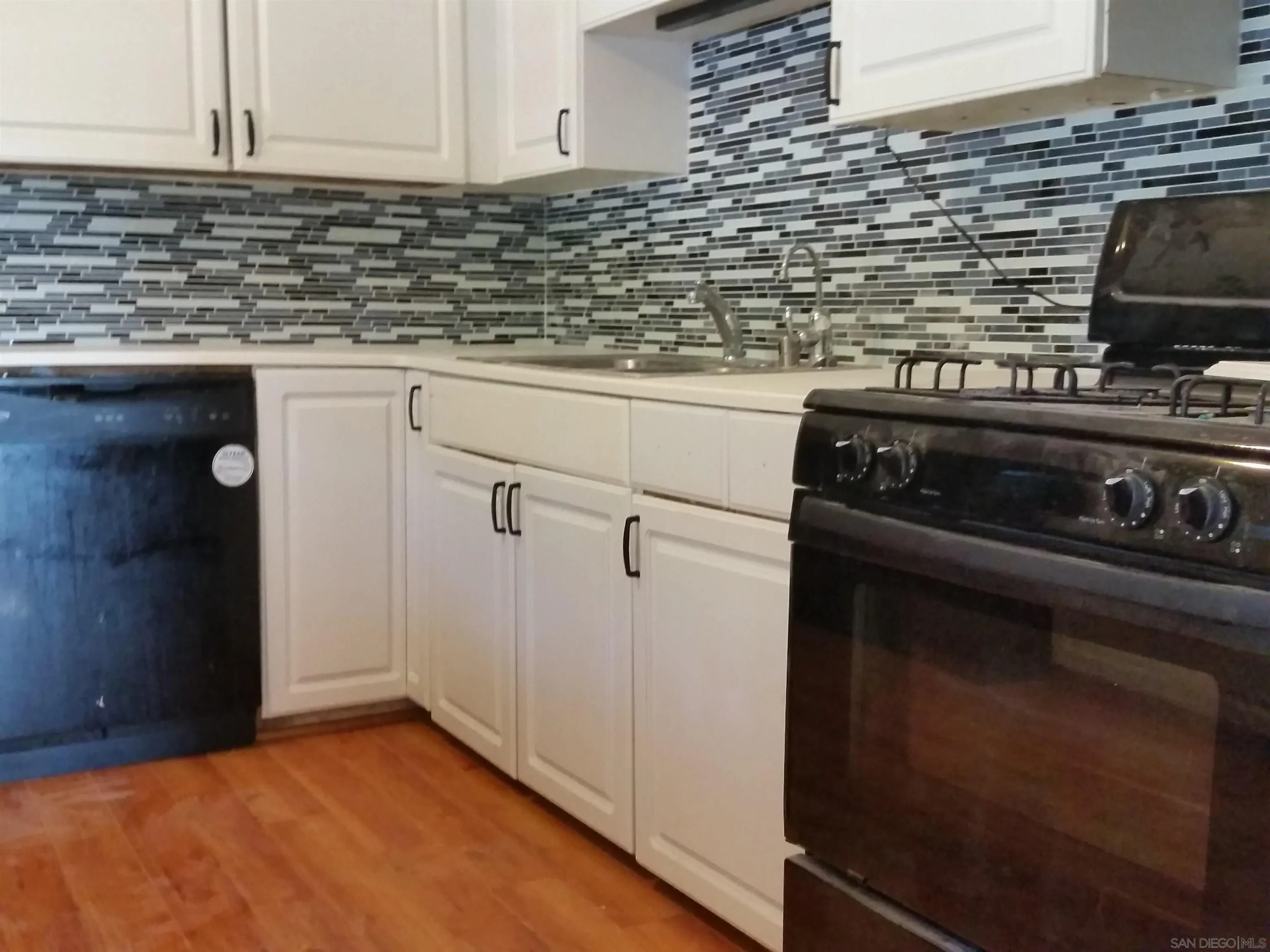https://cdn.realtyfeed.com/cdn/127/250032672/82dc2eeb96bc8a105703f61cc27f2aba.webp