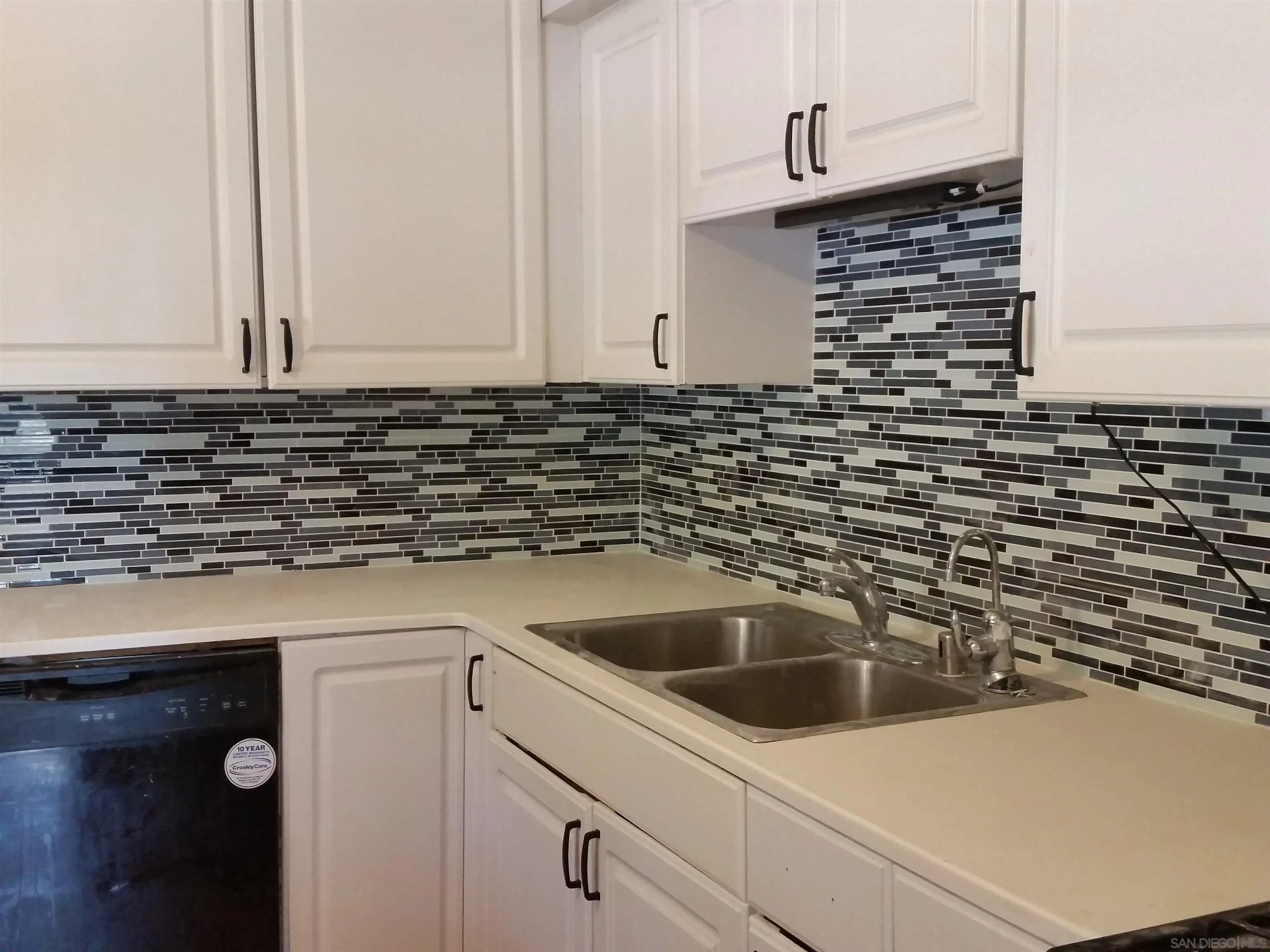 https://cdn.realtyfeed.com/cdn/127/250032672/848bb5f1c065edf03745cf0d9e0e82bc.webp