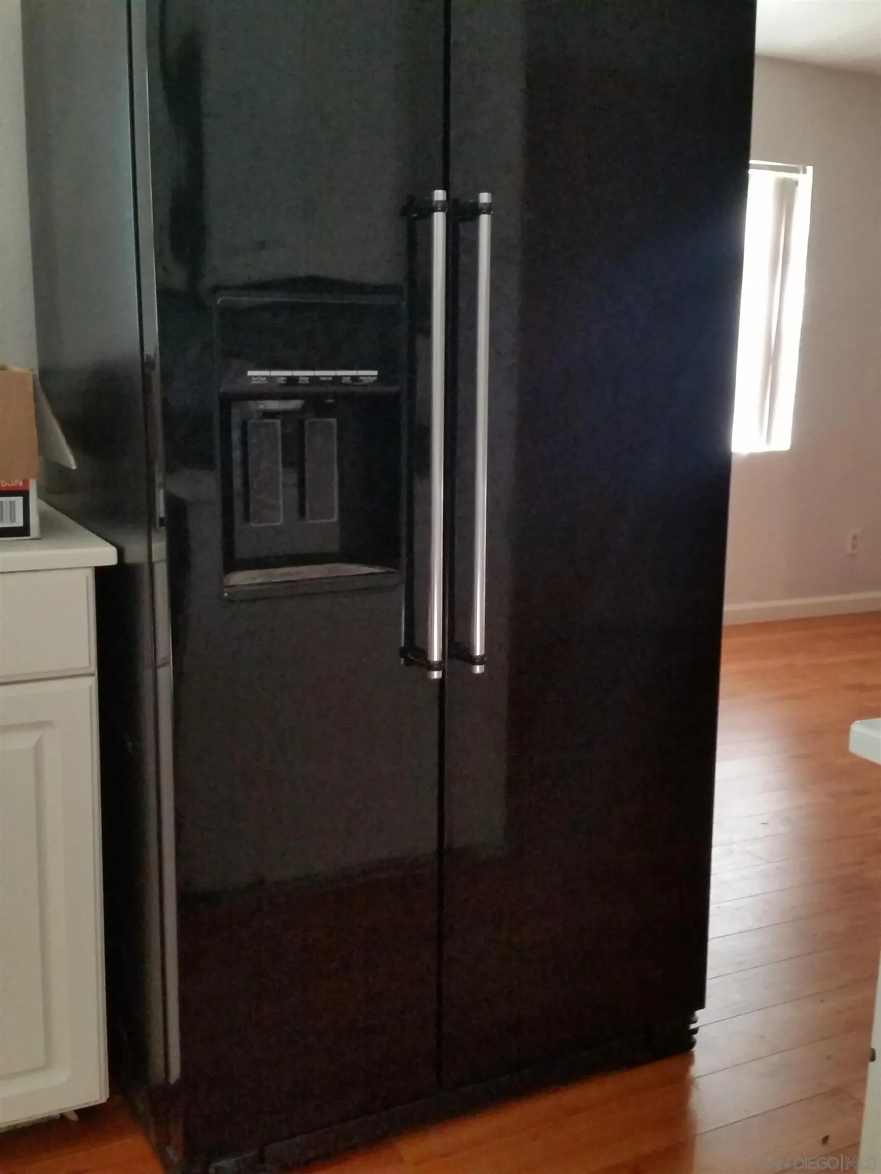 https://cdn.realtyfeed.com/cdn/127/250032672/c879c3a0351152375a3dc1bb47ba5b7d.webp