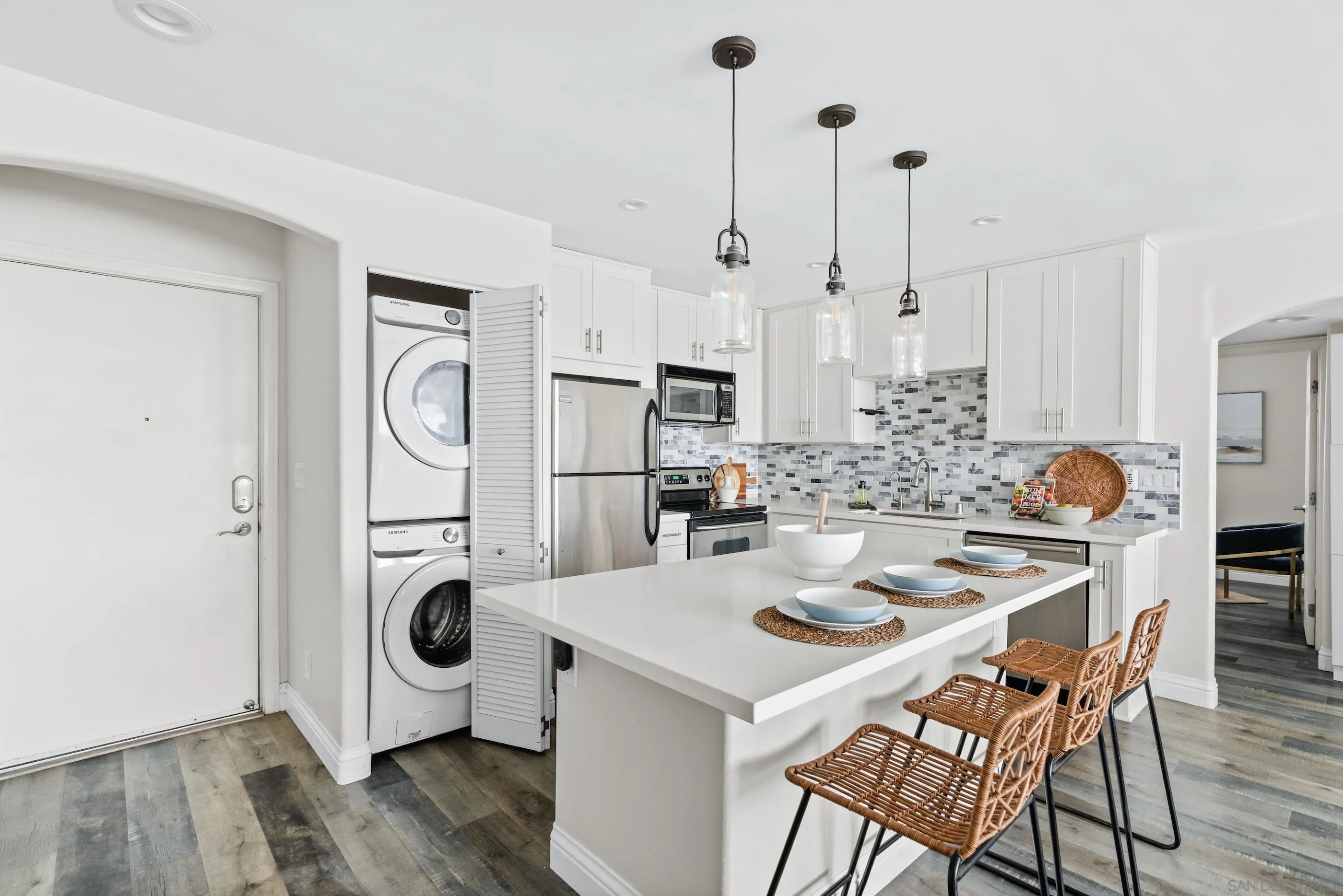 https://cdn.realtyfeed.com/cdn/127/250032677/b86b2462ffdf23b87888c7c0e6b62a44.webp