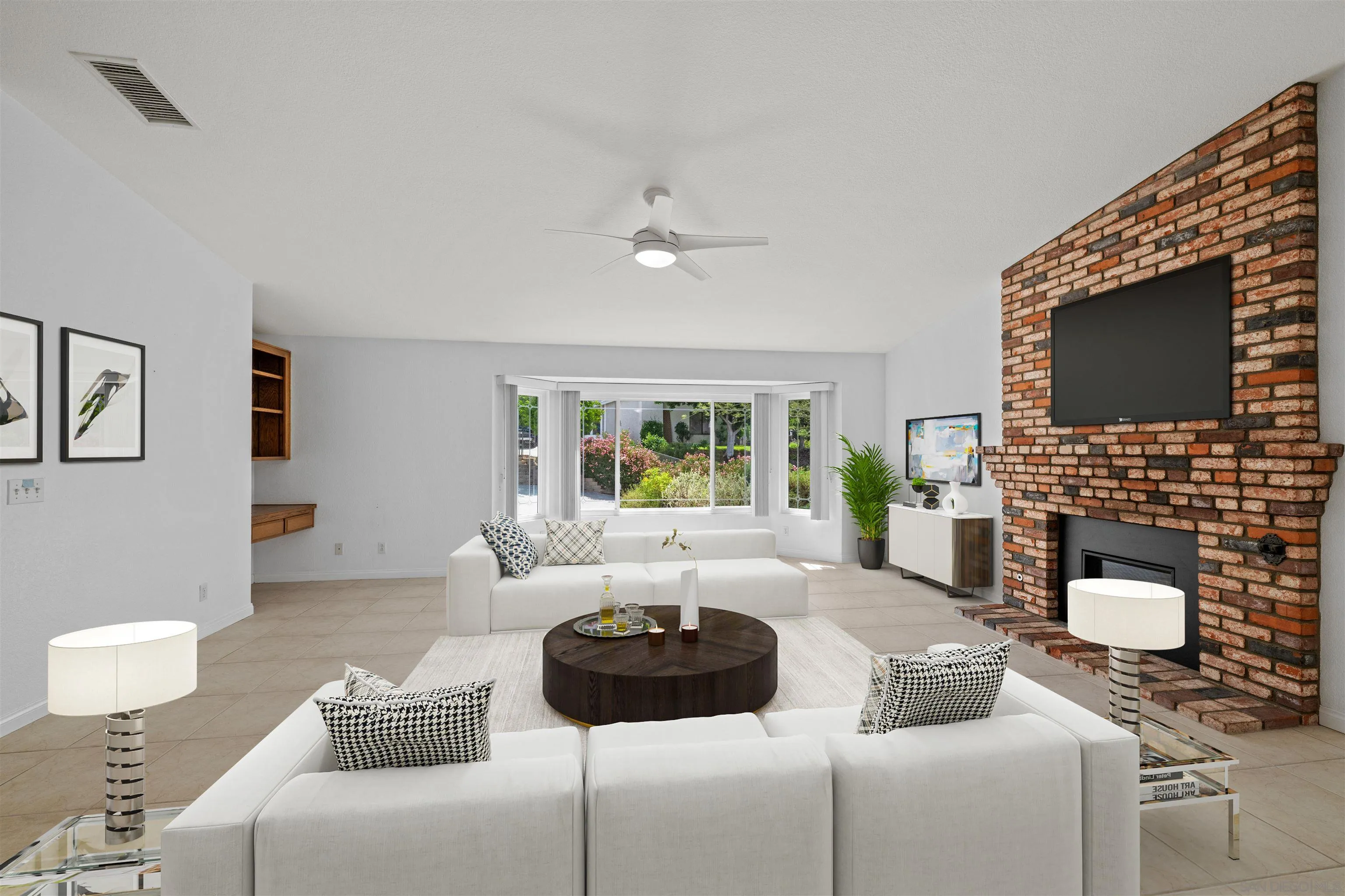 https://cdn.realtyfeed.com/cdn/127/250032698/64055bf67fd36b8e3cab25c4b95e69ad.webp