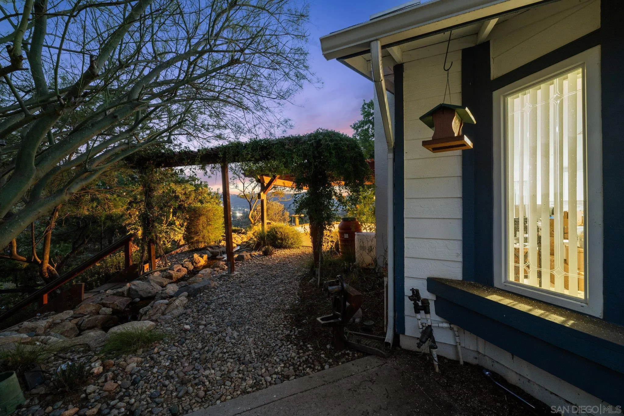 https://cdn.realtyfeed.com/cdn/127/250032698/6dd62ee21f44cf38922c8a1401e53bf6.webp