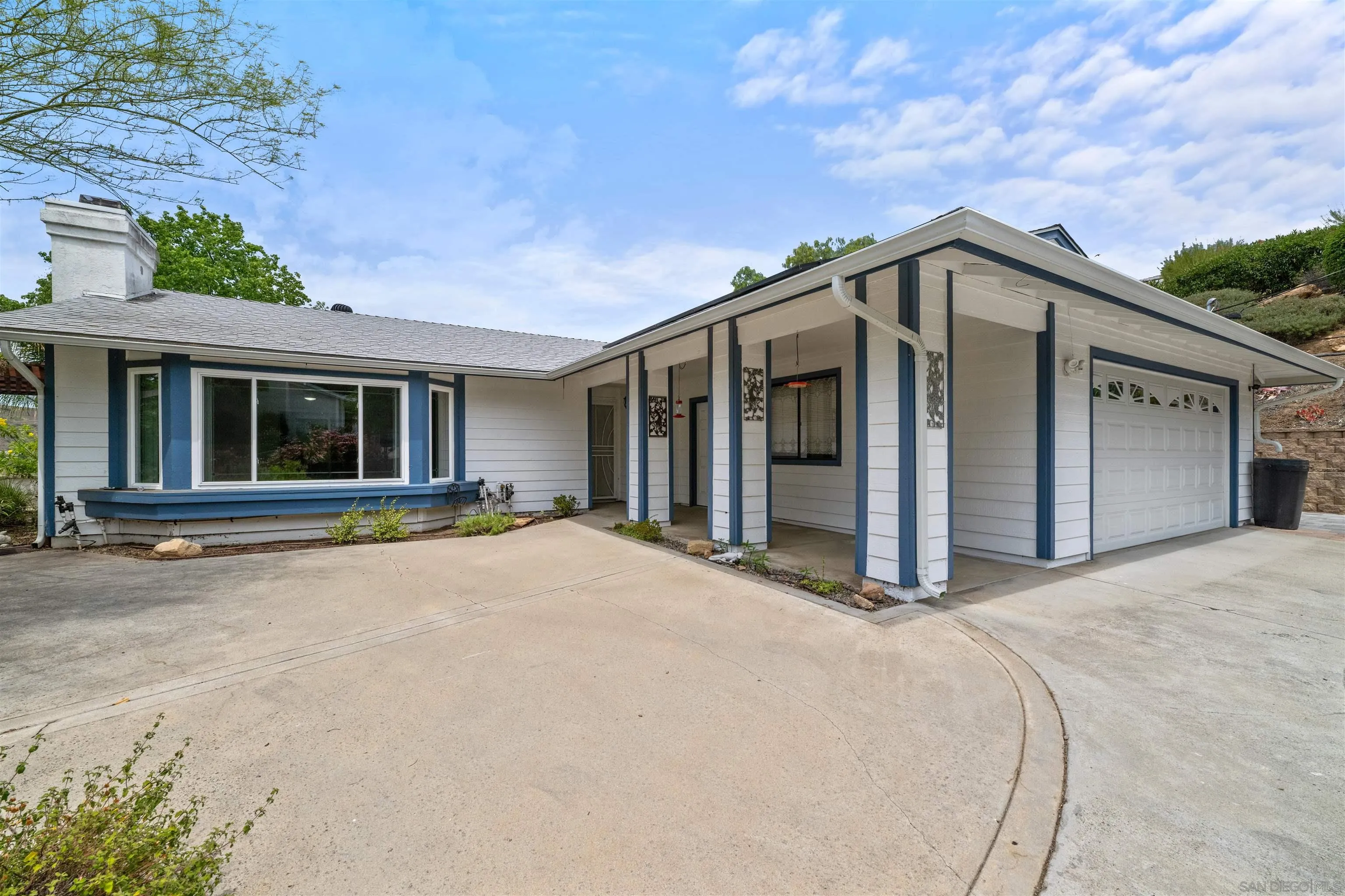https://cdn.realtyfeed.com/cdn/127/250032698/7effb46c9f5de368e0d76f489460d5bf.webp
